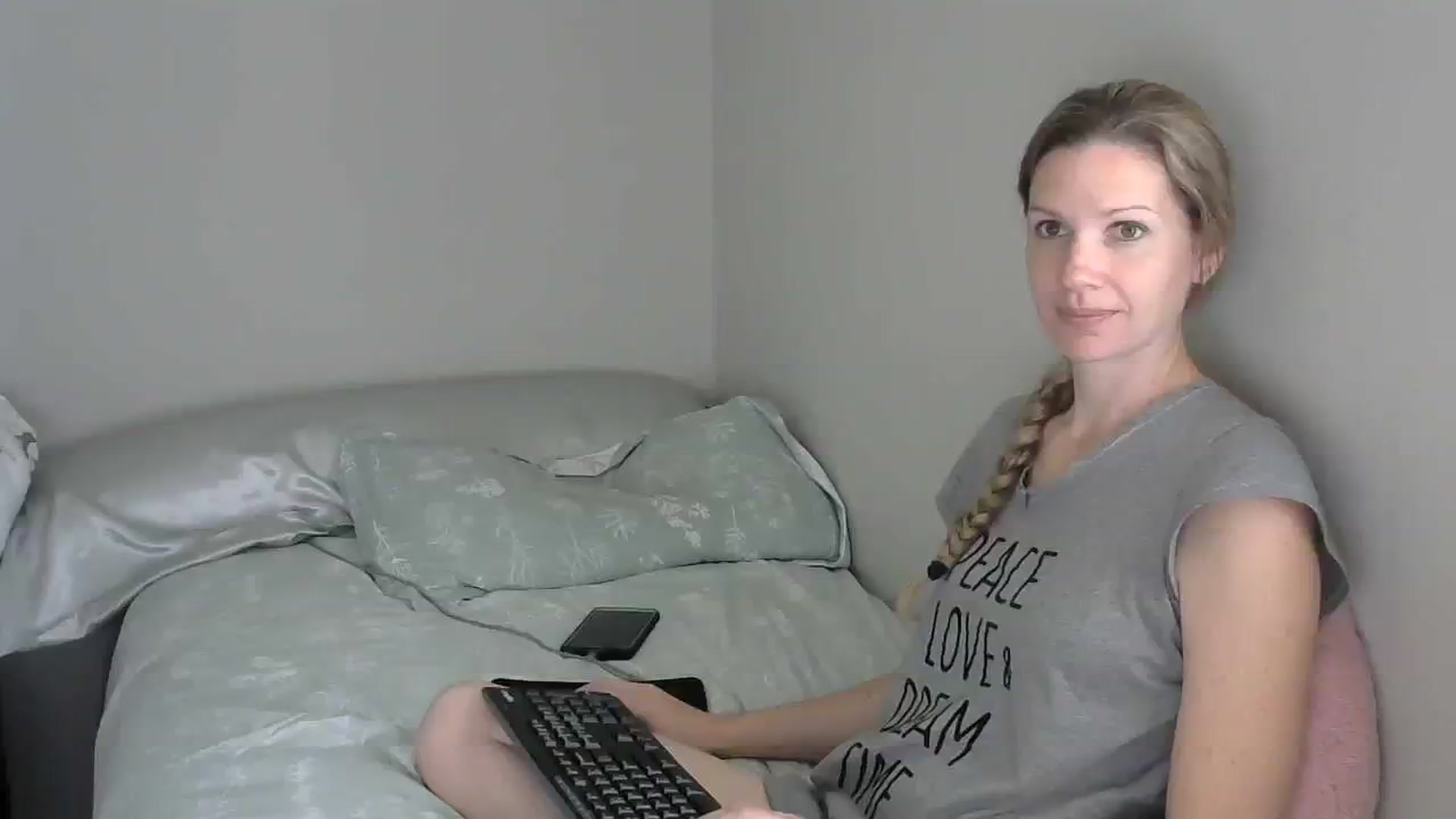 Gallery image thumbnail from SouthernNsexi's myfreecams stream on, 03/28/2024, 14:19 image 18 of 20