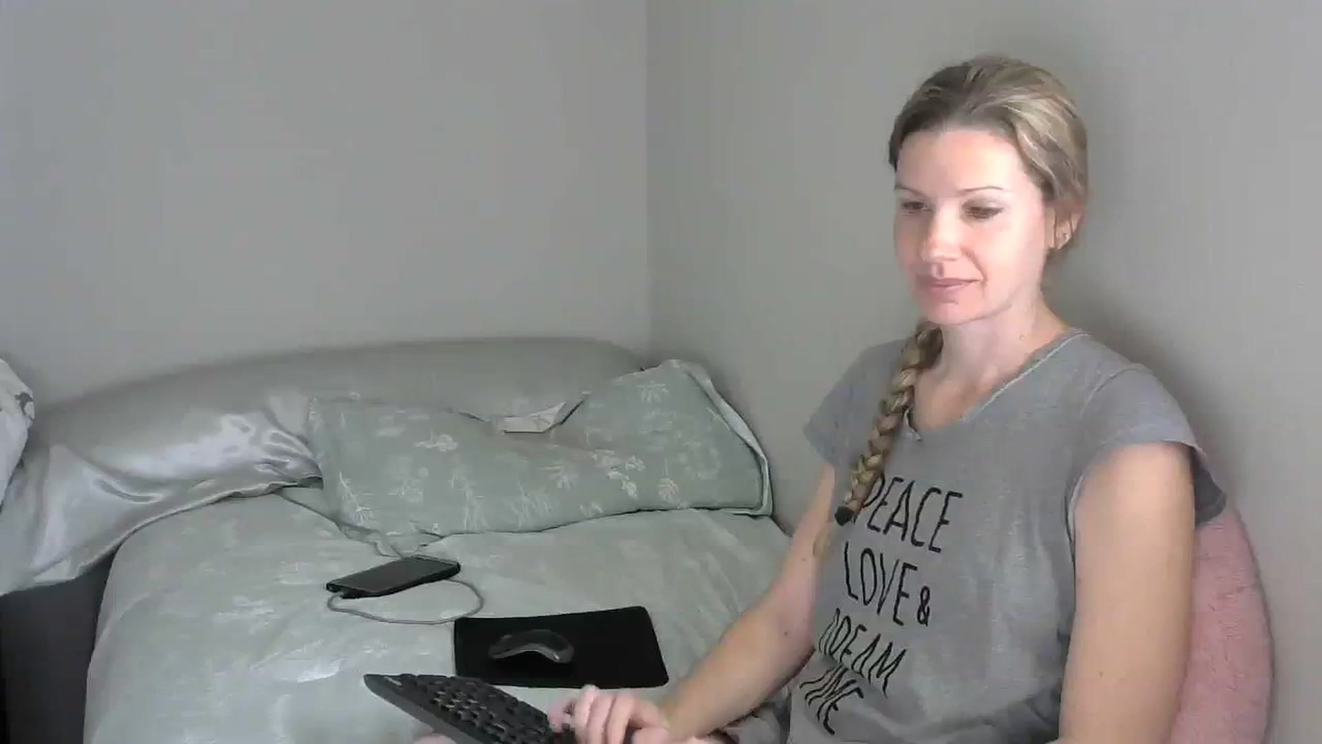 Gallery image thumbnail from SouthernNsexi's myfreecams stream on, 03/28/2024, 14:19 image 11 of 20