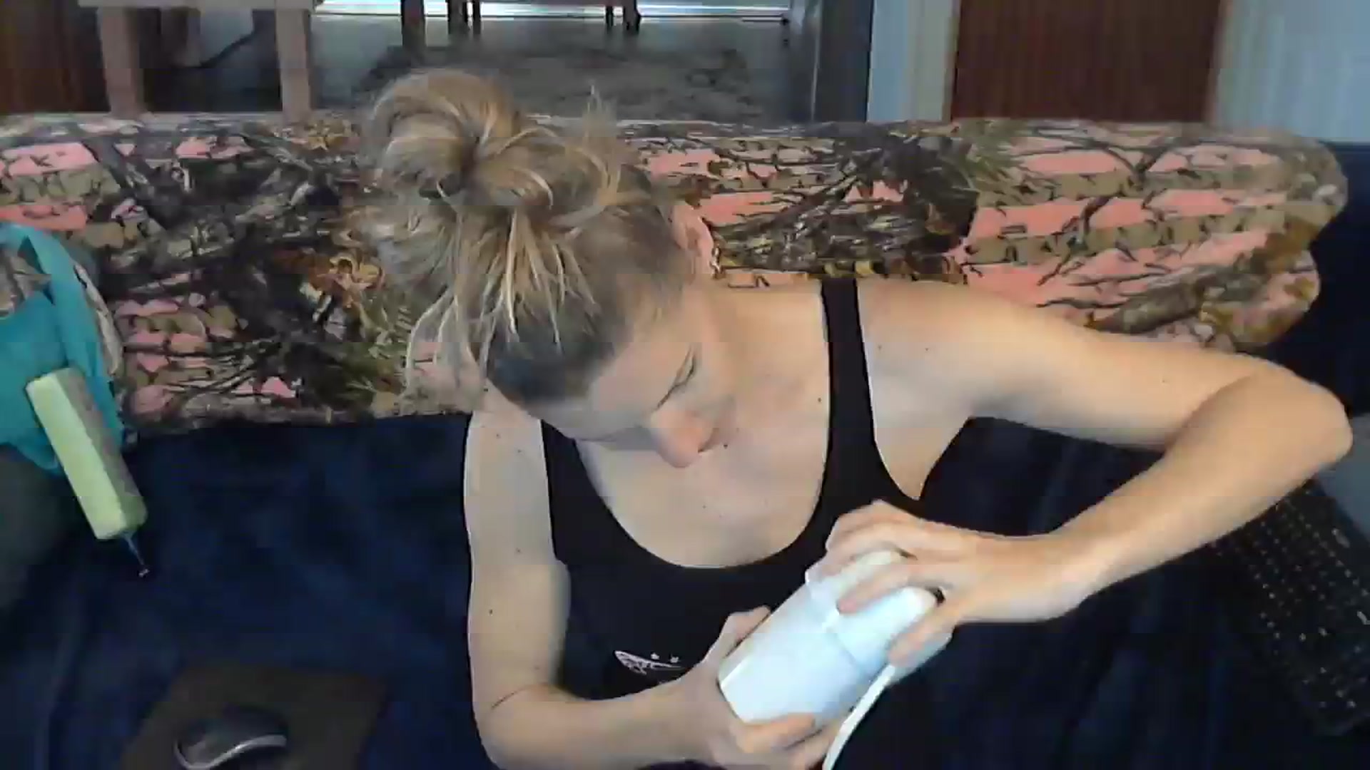 Gallery image thumbnail from SouthernNsexi's myfreecams stream on, 04/06/2024, 14:20 image 4 of 20