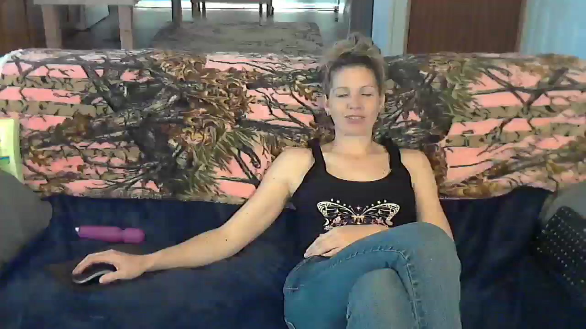 Gallery image thumbnail from SouthernNsexi's myfreecams stream on, 04/06/2024, 14:20 image 15 of 20