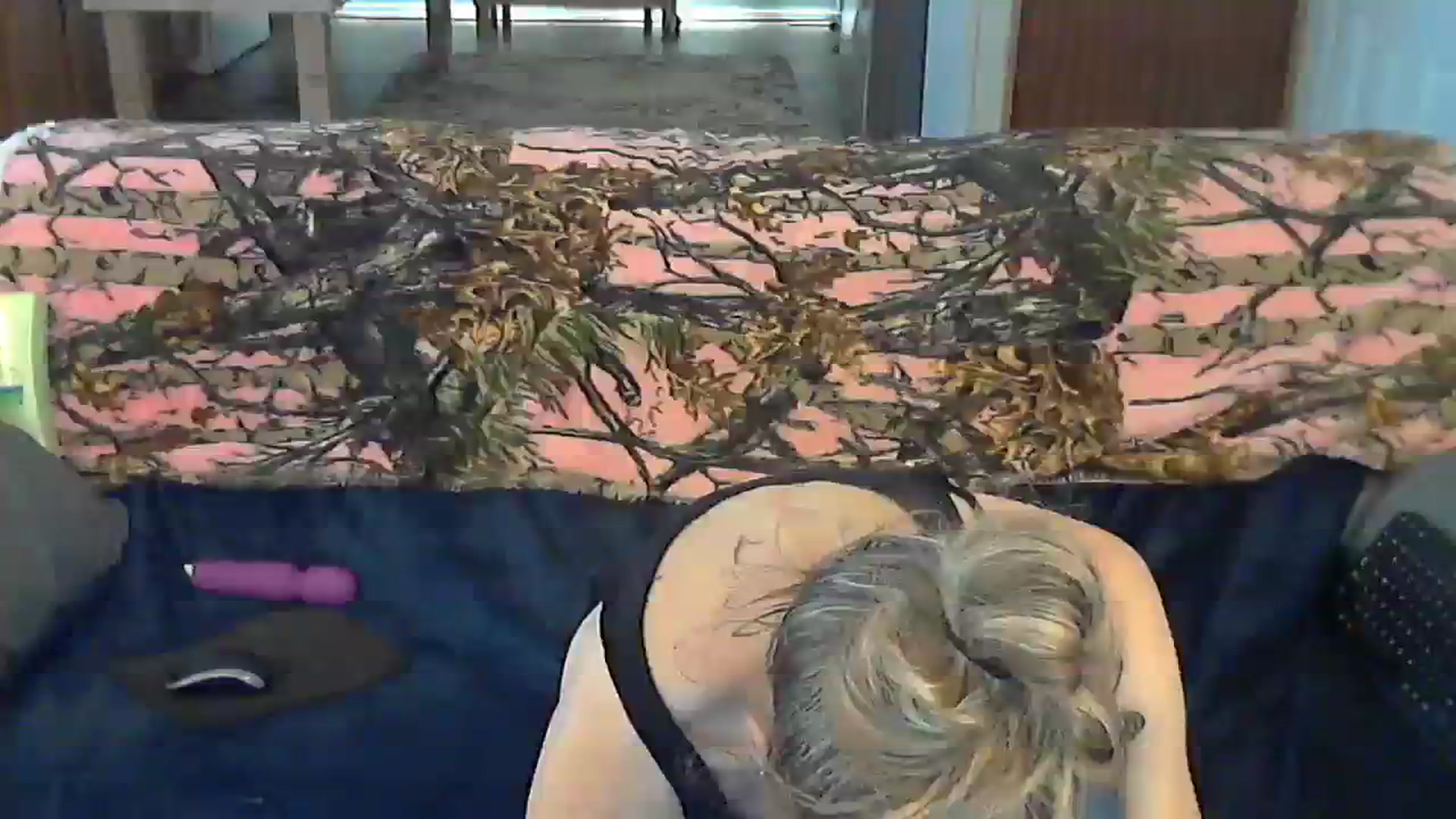 Gallery image thumbnail from SouthernNsexi's myfreecams stream on, 04/06/2024, 14:20 image 13 of 20