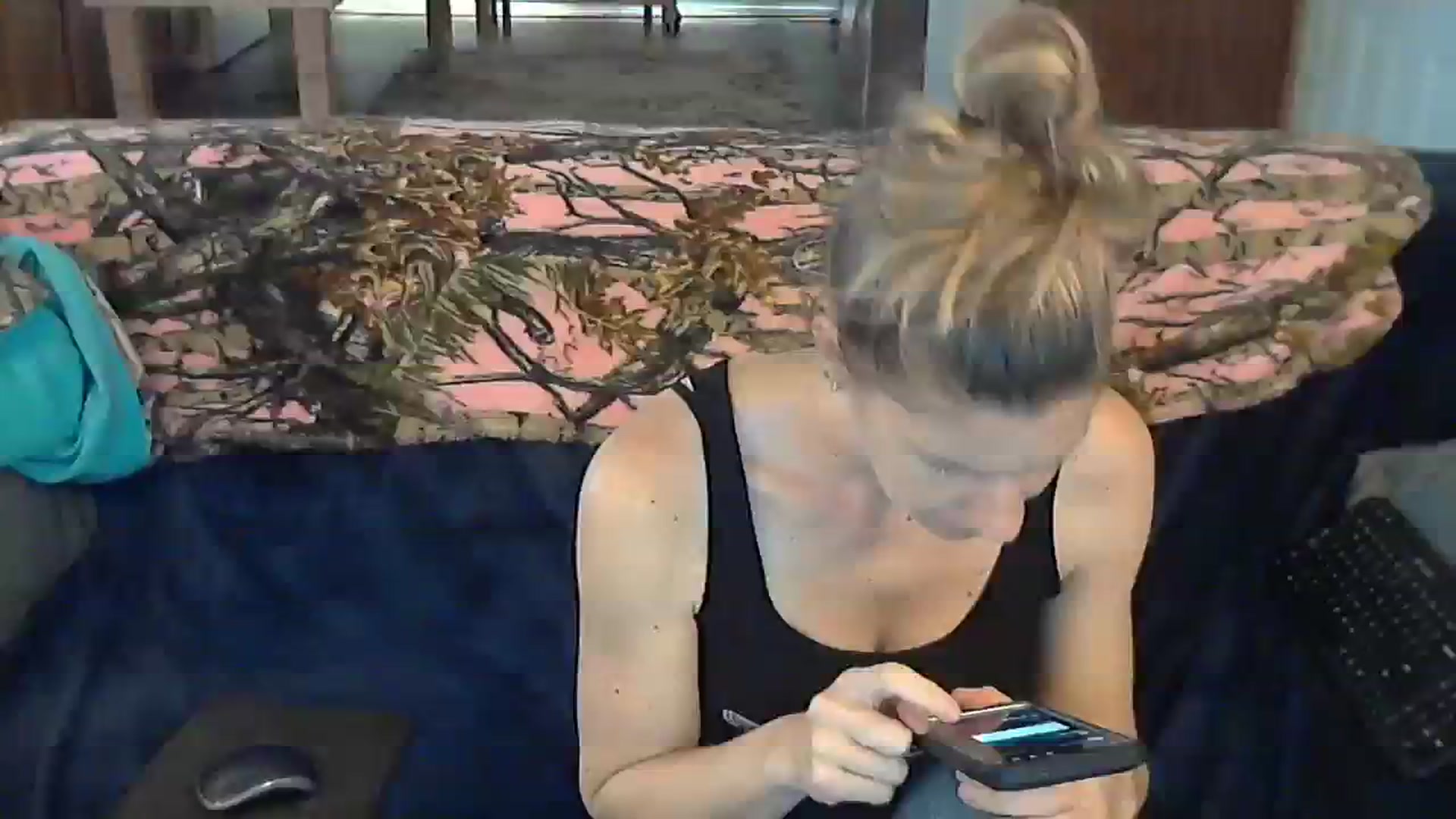 Gallery image thumbnail from SouthernNsexi's myfreecams stream on, 04/06/2024, 14:20 image 2 of 20