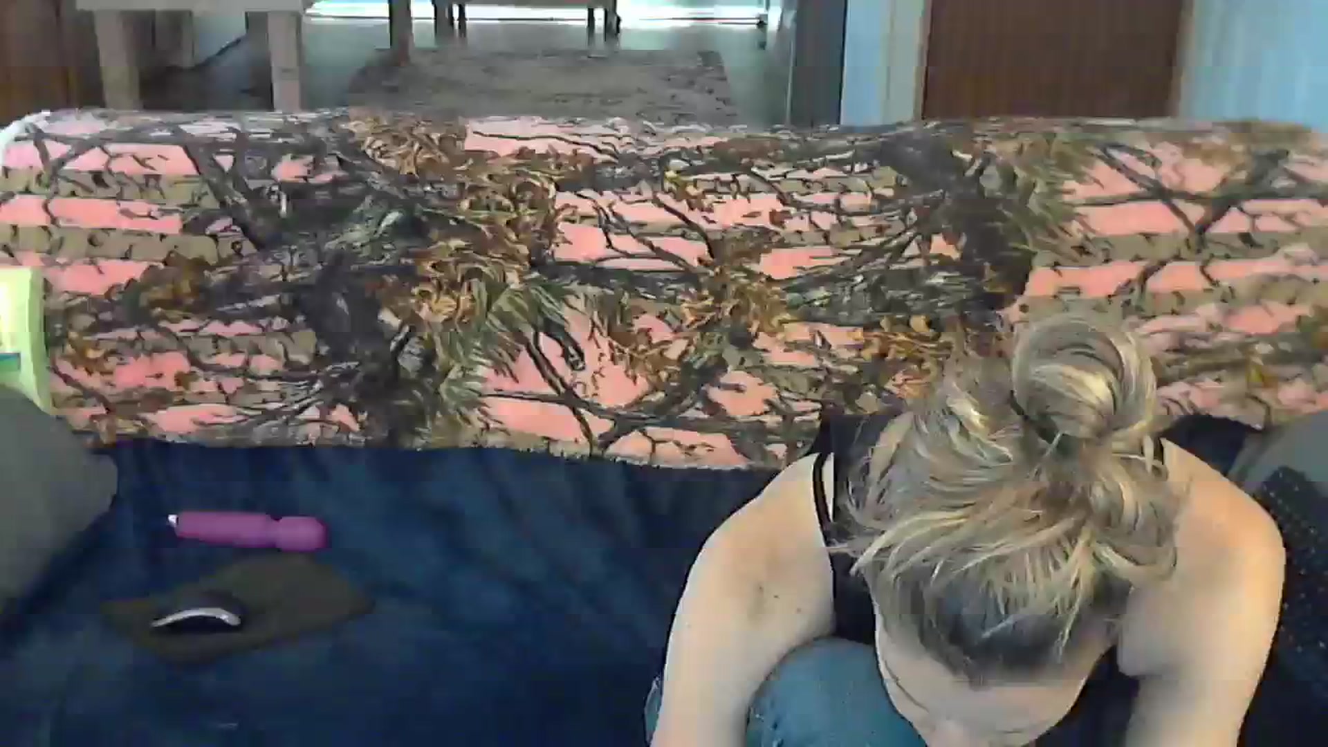Gallery image thumbnail from SouthernNsexi's myfreecams stream on, 04/06/2024, 14:20 image 14 of 20