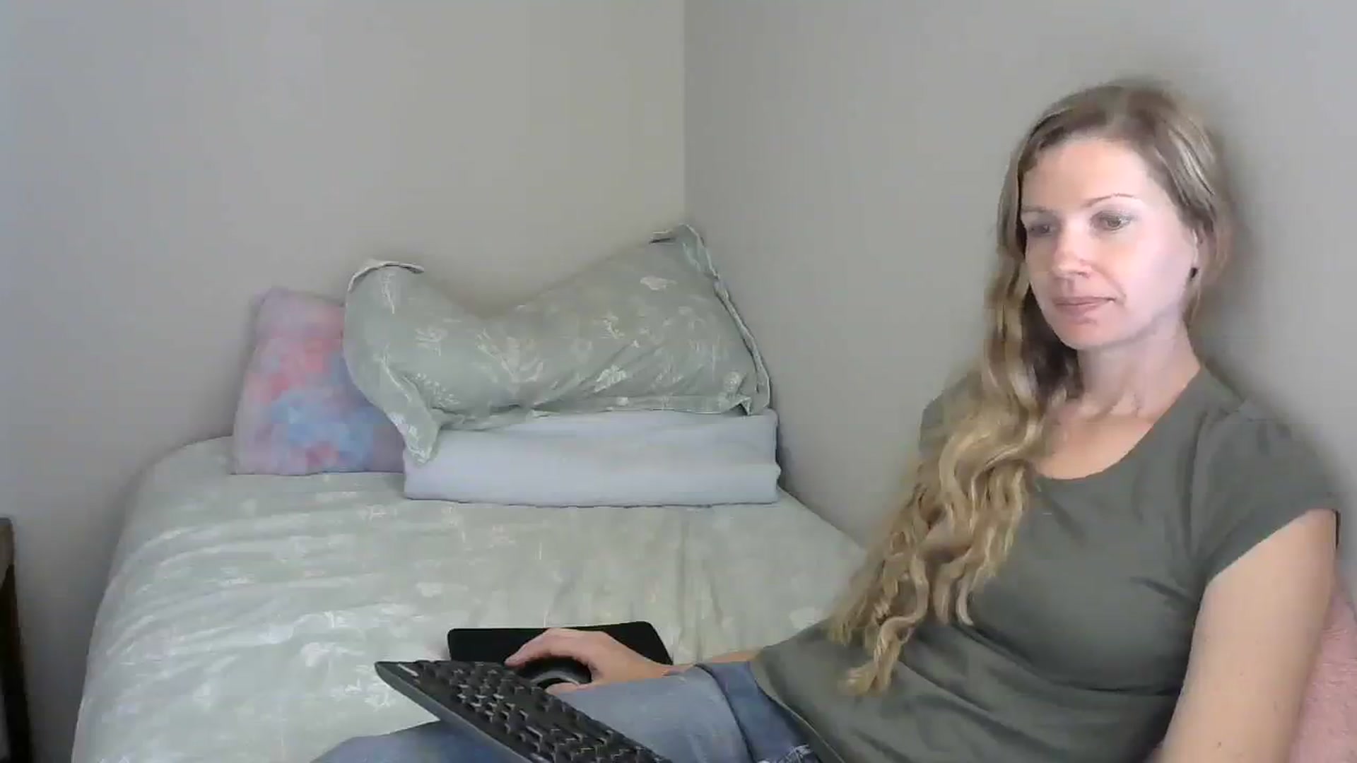 Gallery image thumbnail from SouthernNsexi's myfreecams stream on, 04/13/2024, 15:14 image 12 of 20
