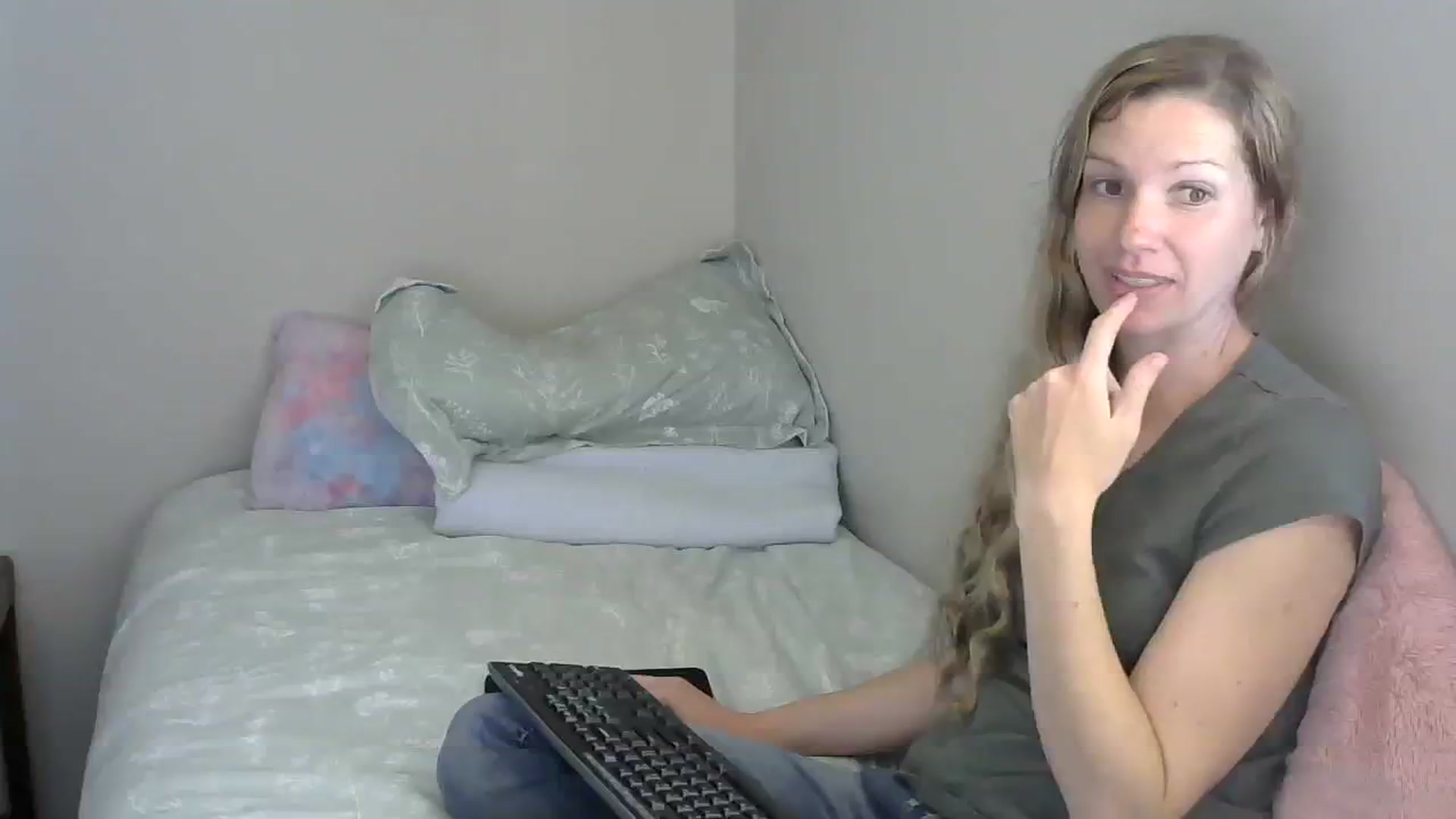 Gallery image thumbnail from SouthernNsexi's myfreecams stream on, 04/13/2024, 15:14 image 16 of 20
