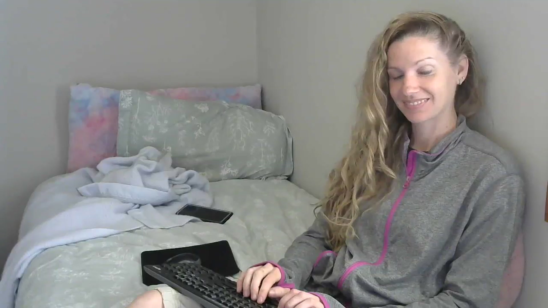 Gallery image thumbnail from SouthernNsexi's myfreecams stream on, 04/17/2024, 15:29 image 4 of 20