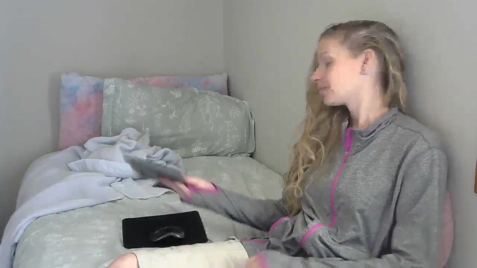 Gallery image thumbnail from SouthernNsexi's myfreecams stream on, 04/17/2024, 15:29 image 8 of 20