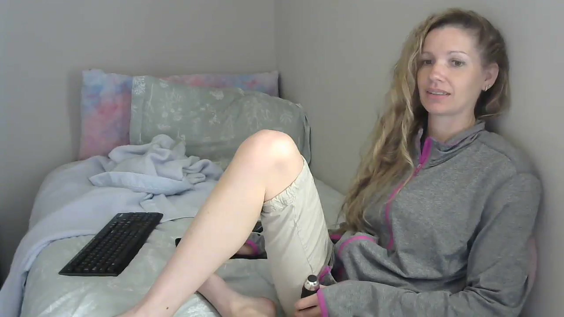 Gallery image thumbnail from SouthernNsexi's myfreecams stream on, 04/17/2024, 15:29 image 12 of 20