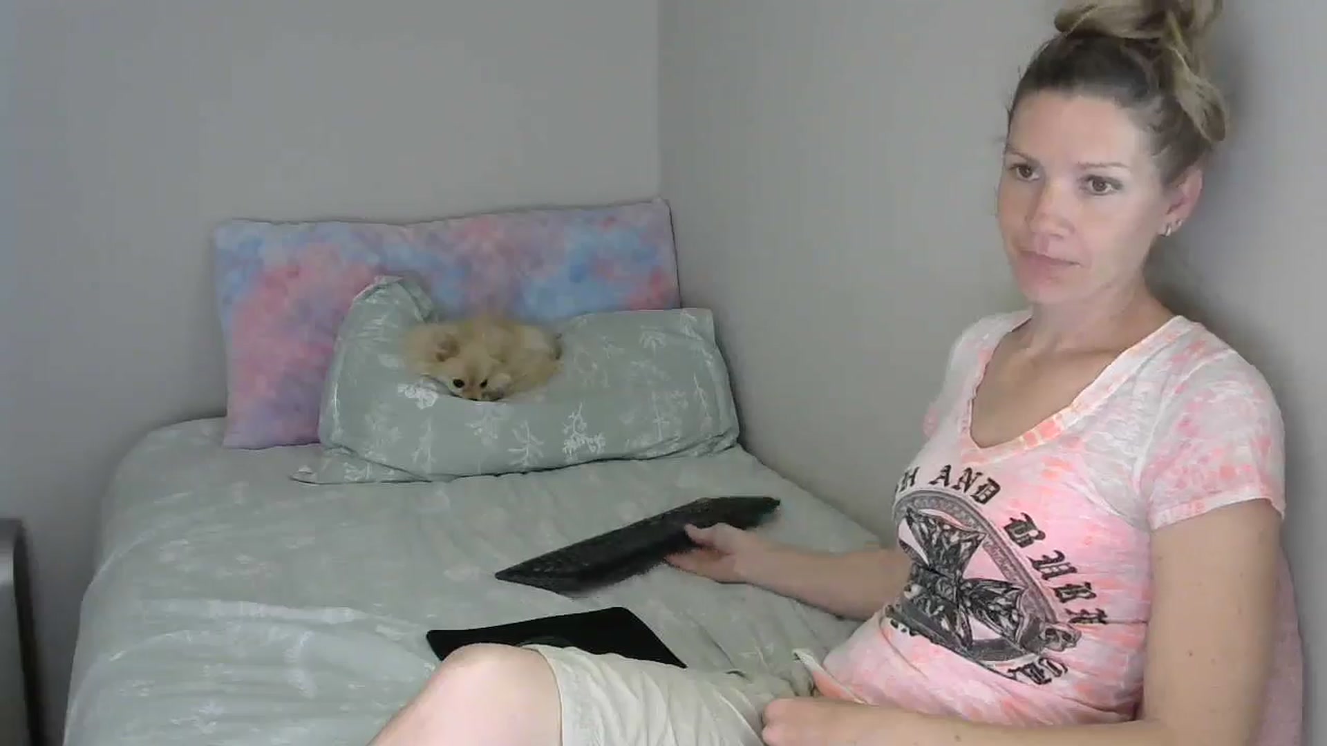 Gallery image thumbnail from SouthernNsexi's myfreecams stream on, 04/19/2024, 13:28 image 6 of 20