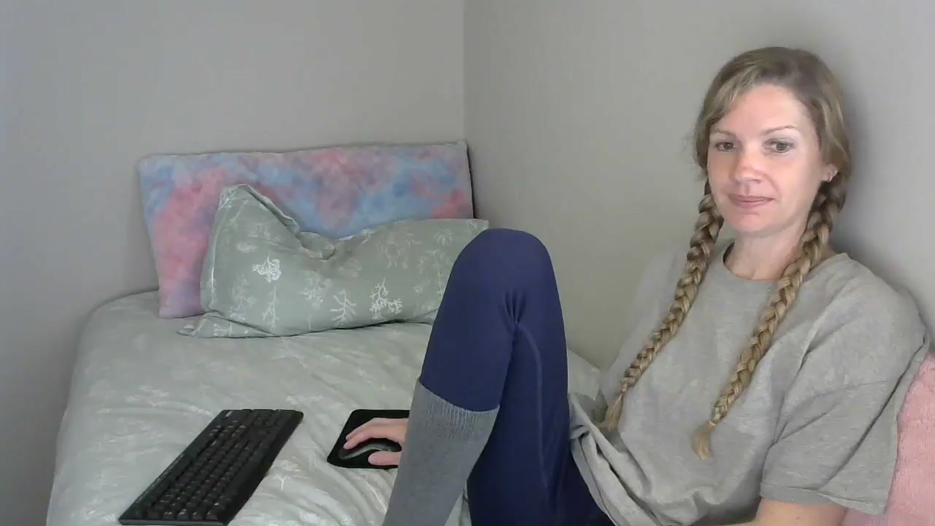 Gallery image thumbnail from SouthernNsexi's myfreecams stream on, 04/20/2024, 13:23 image 20 of 20