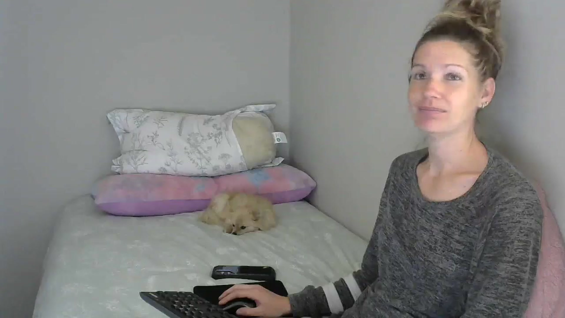 Gallery image thumbnail from SouthernNsexi's myfreecams stream on, 04/25/2024, 13:29 image 9 of 20