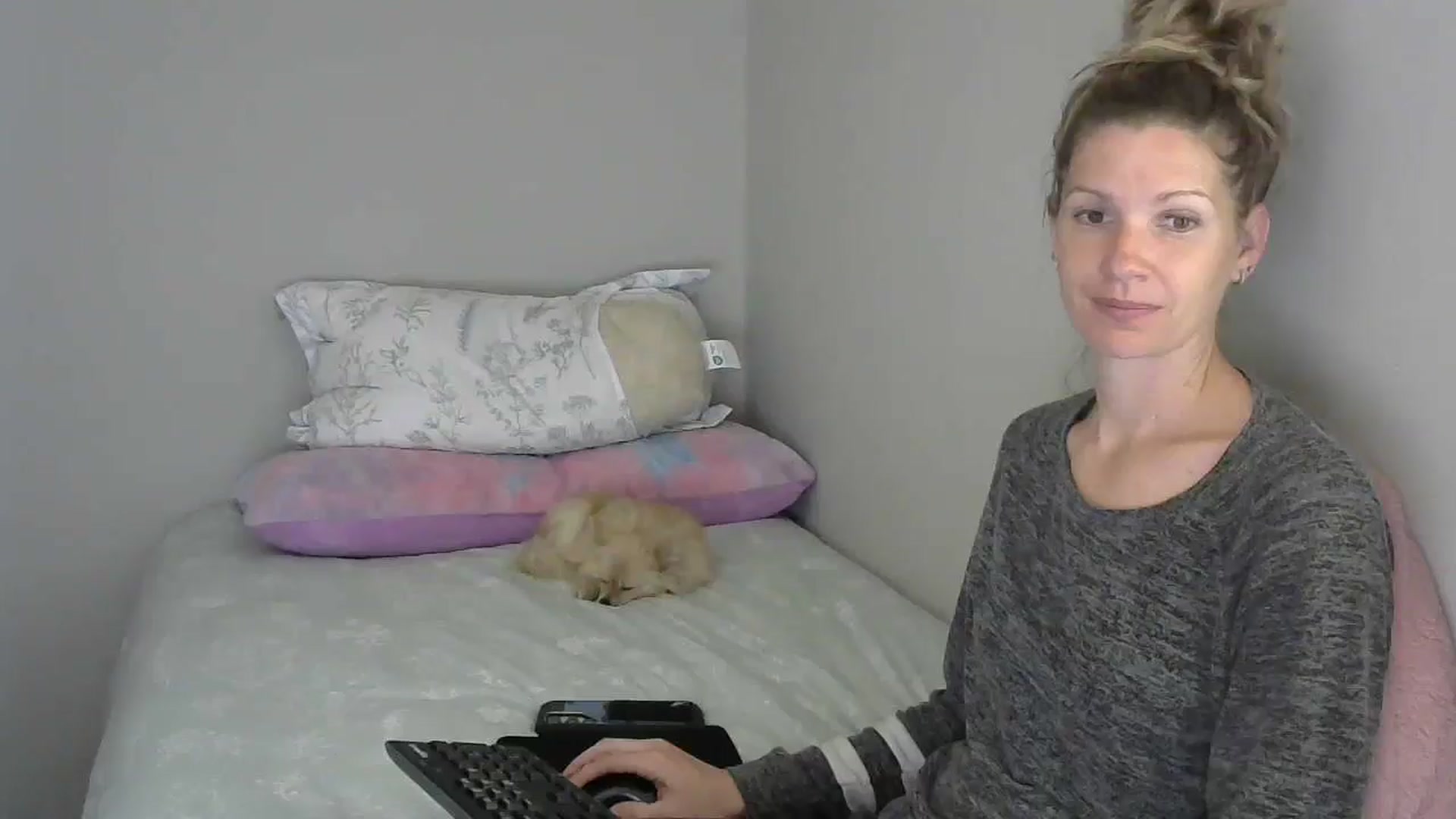 Gallery image thumbnail from SouthernNsexi's myfreecams stream on, 04/25/2024, 13:29 image 11 of 20