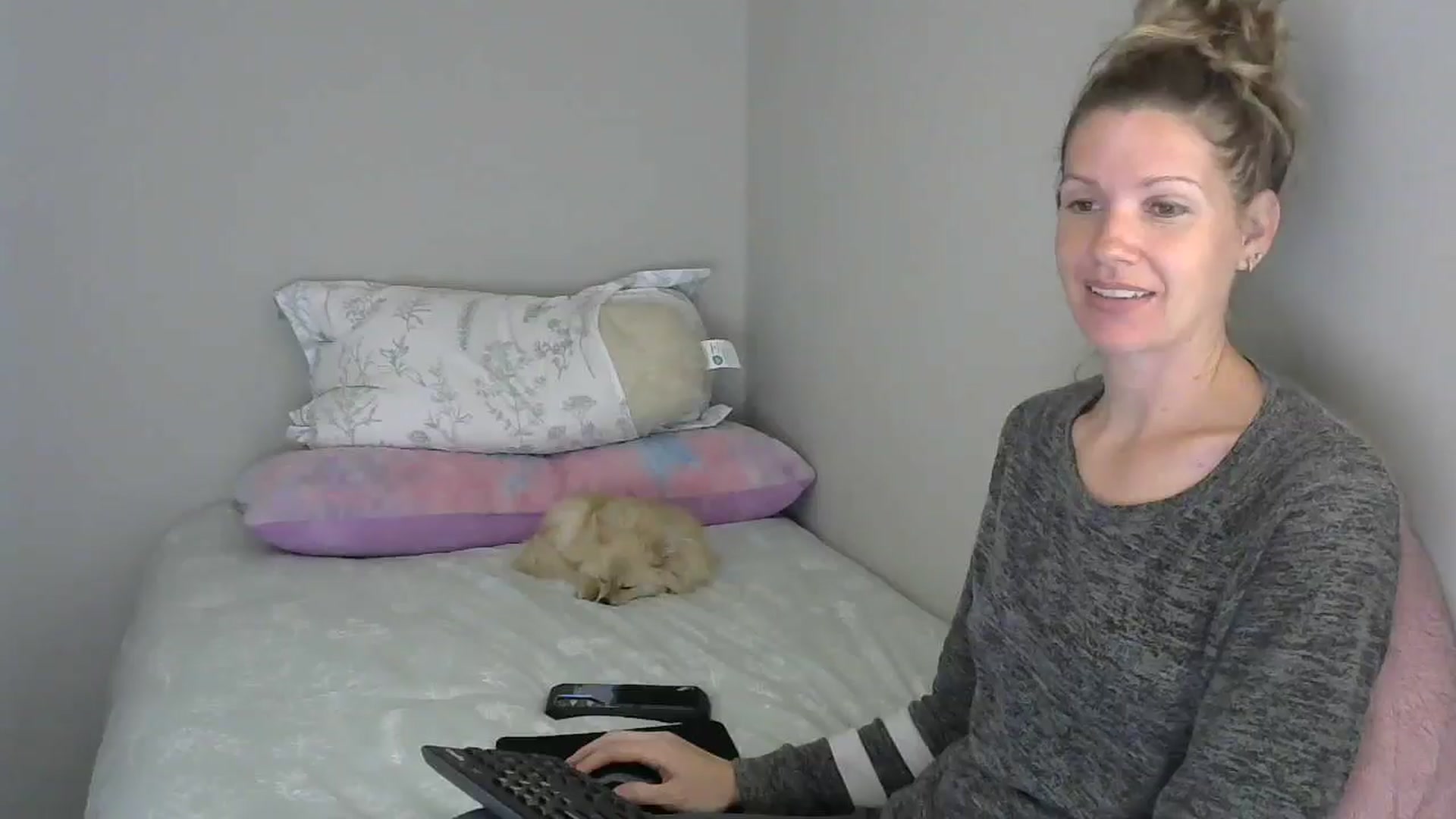 Gallery image thumbnail from SouthernNsexi's myfreecams stream on, 04/25/2024, 13:29 image 7 of 20
