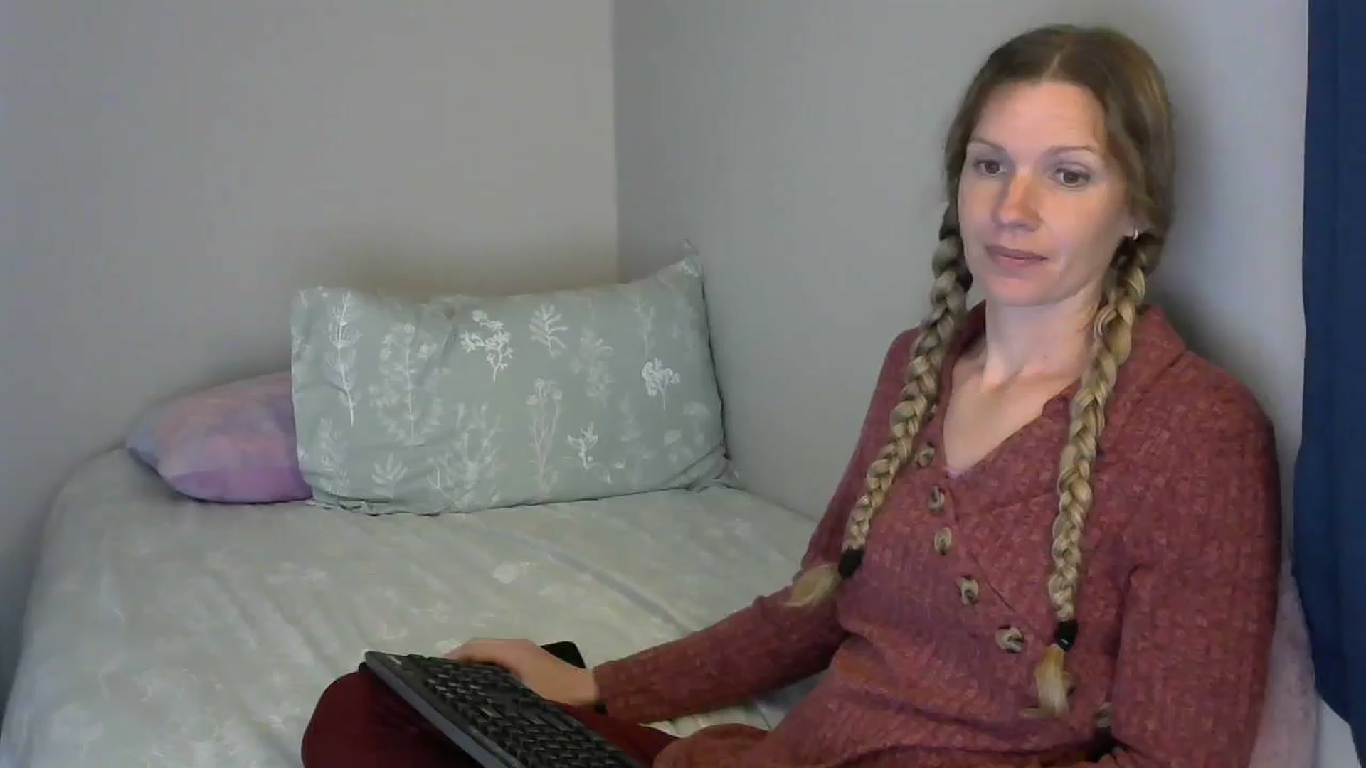 Gallery image thumbnail from SouthernNsexi's myfreecams stream on, 04/26/2024, 01:26 image 3 of 20
