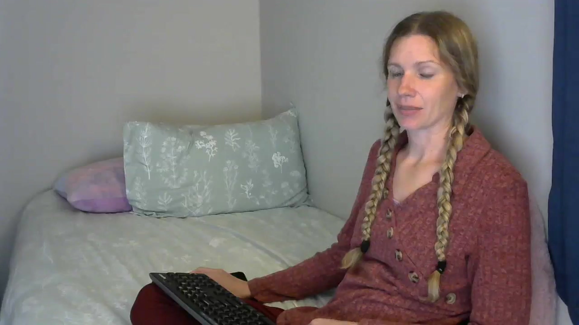 Gallery image thumbnail from SouthernNsexi's myfreecams stream on, 04/26/2024, 01:26 image 2 of 20