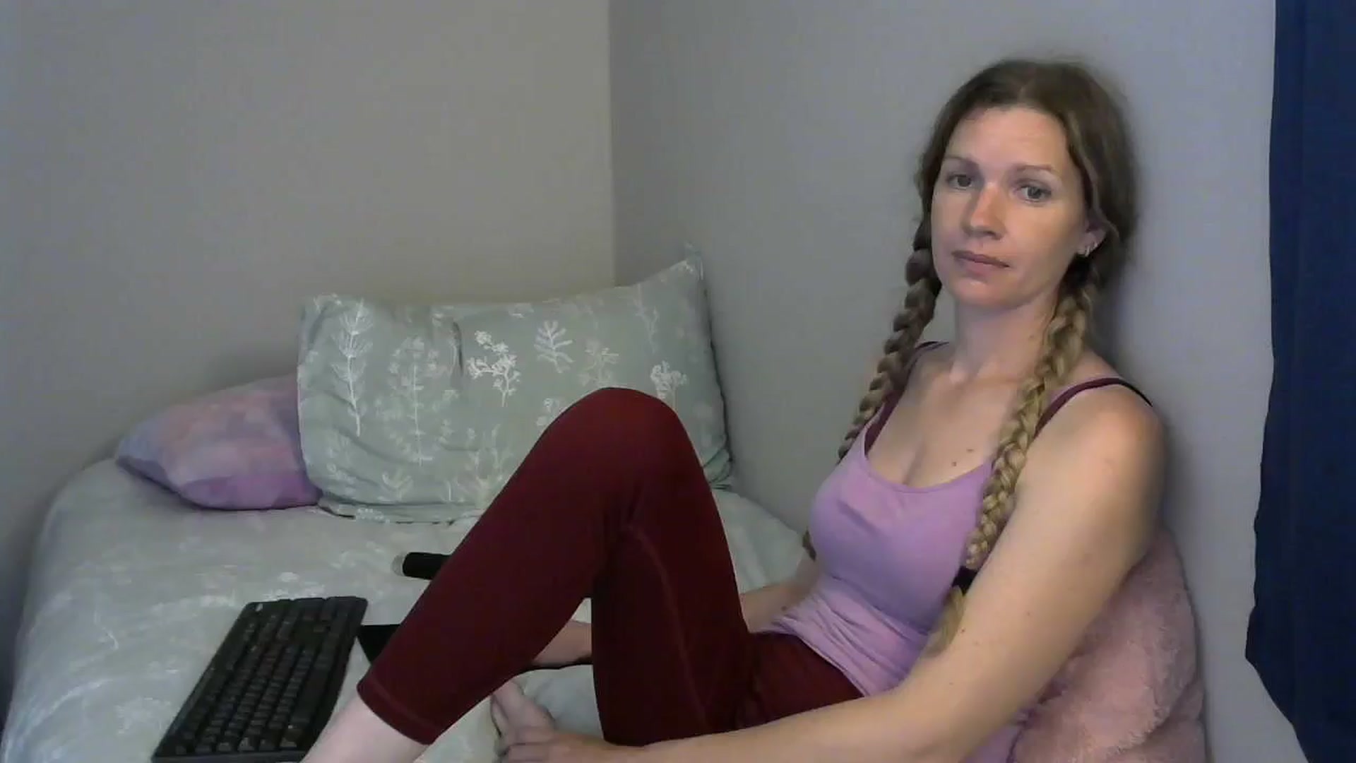 Gallery image thumbnail from SouthernNsexi's myfreecams stream on, 04/26/2024, 13:06 image 13 of 20