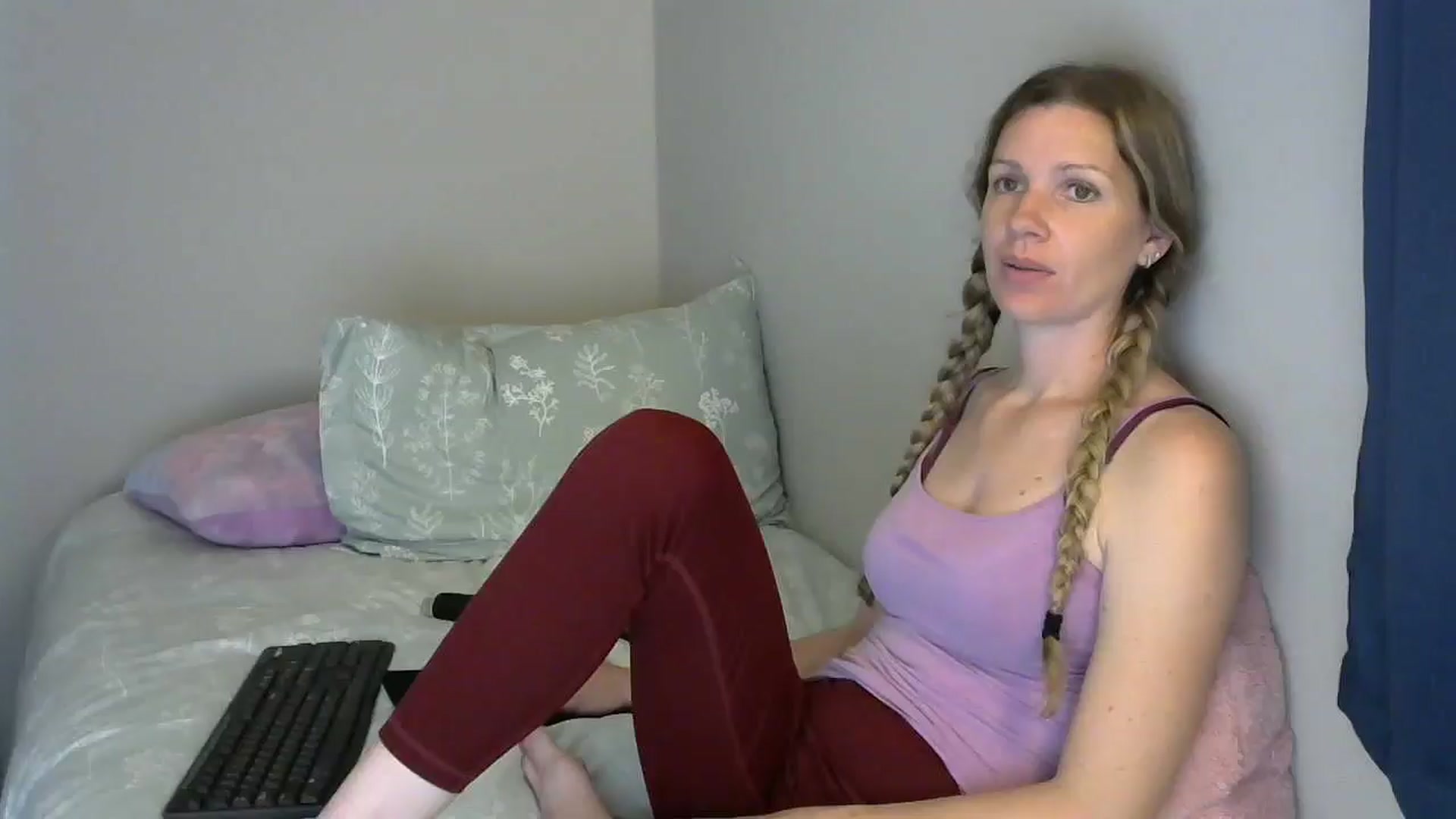 Gallery image thumbnail from SouthernNsexi's myfreecams stream on, 04/26/2024, 13:06 image 14 of 20