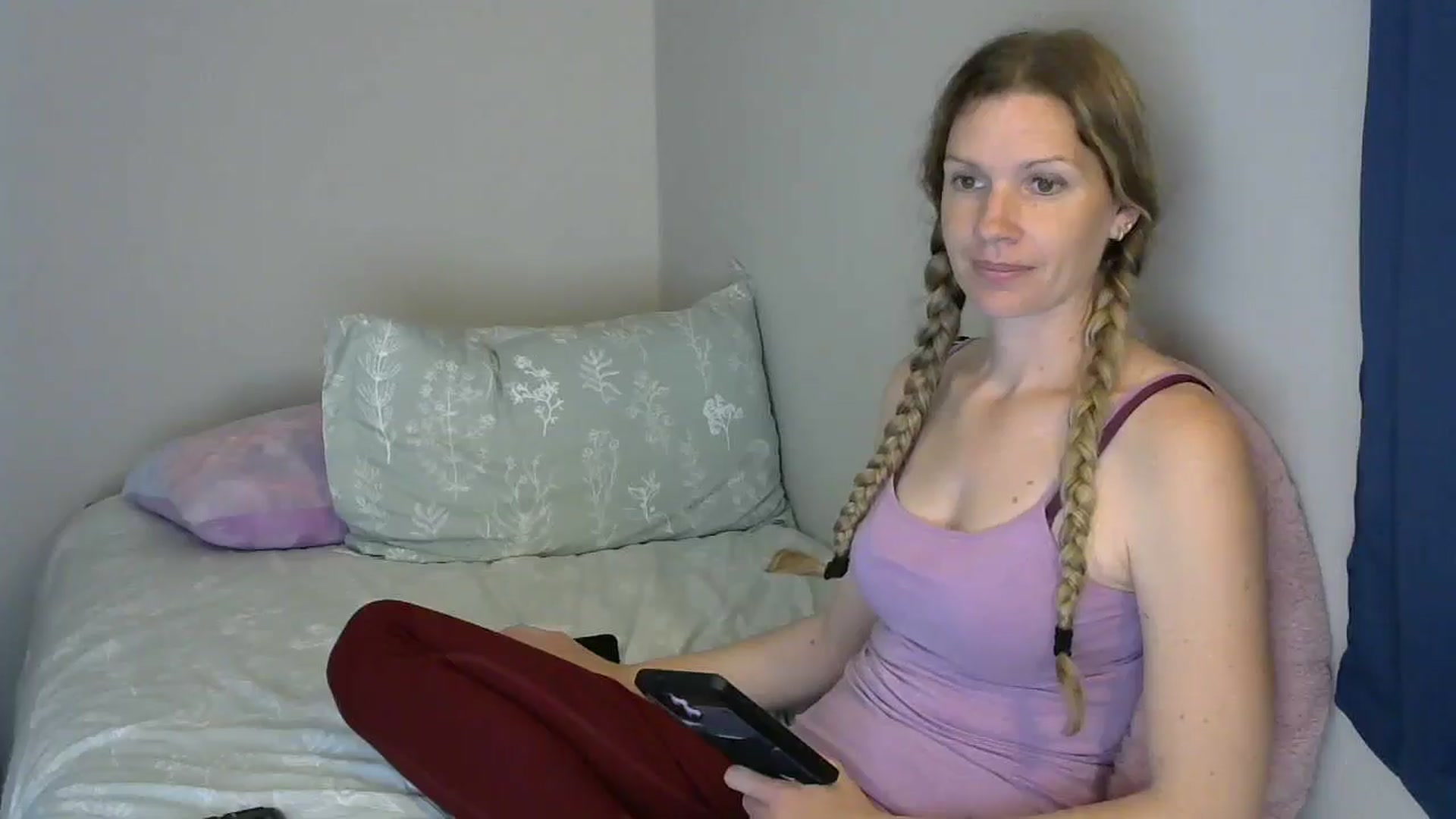 Gallery image thumbnail from SouthernNsexi's myfreecams stream on, 04/26/2024, 14:01 image 8 of 20