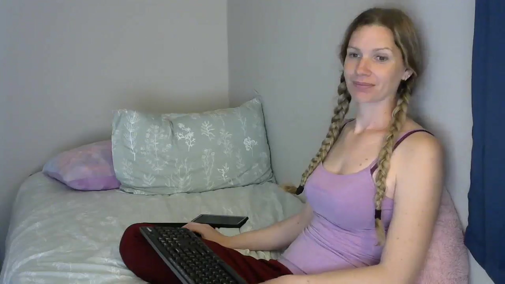 Gallery image thumbnail from SouthernNsexi's myfreecams stream on, 04/26/2024, 14:01 image 13 of 20