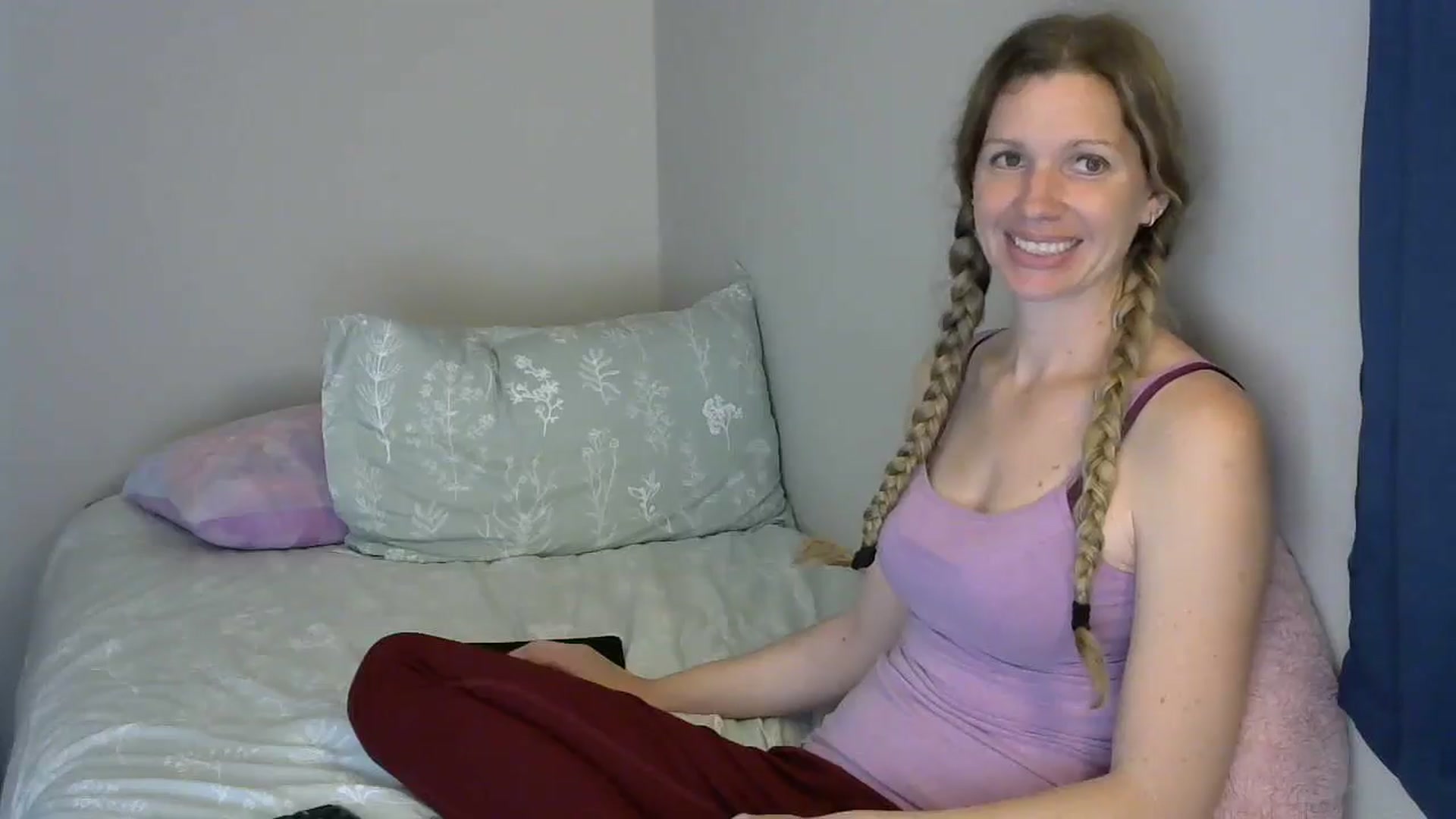 Gallery image thumbnail from SouthernNsexi's myfreecams stream on, 04/26/2024, 14:01 image 10 of 20