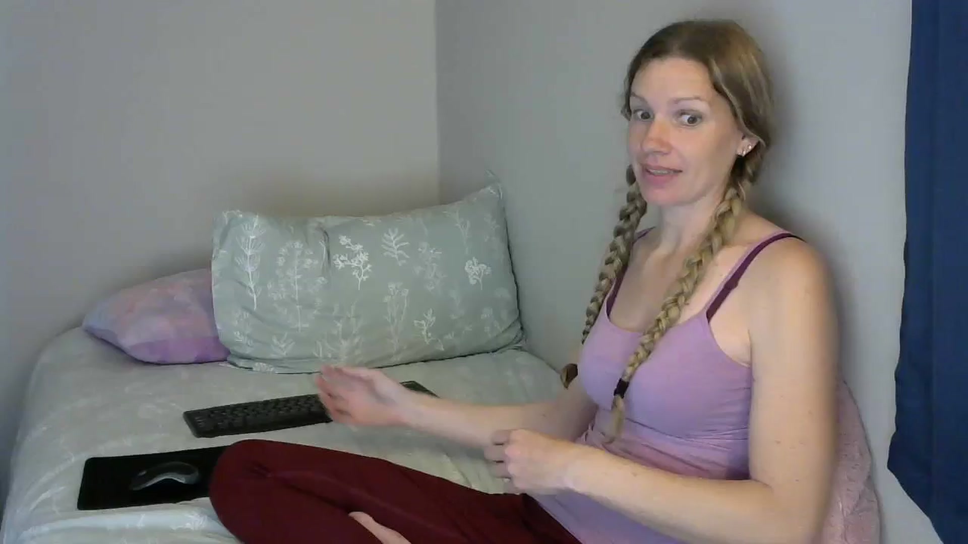Gallery image thumbnail from SouthernNsexi's myfreecams stream on, 04/26/2024, 14:01 image 4 of 20