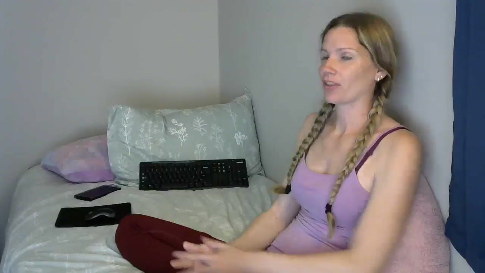 Gallery image thumbnail from SouthernNsexi's myfreecams stream on, 04/26/2024, 14:01 image 14 of 20