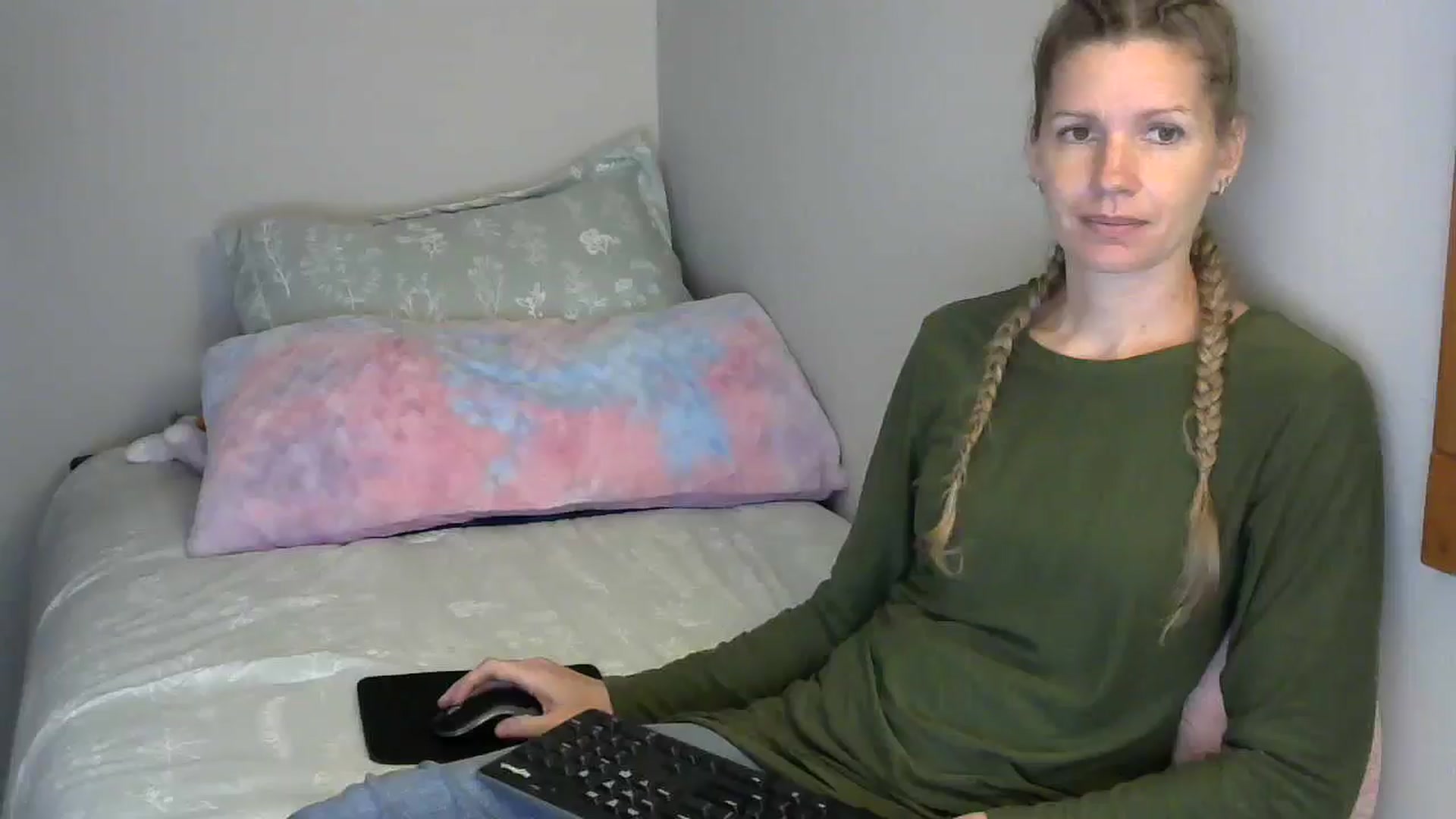 Gallery image thumbnail from SouthernNsexi's myfreecams stream on, 05/03/2024, 14:11 image 11 of 20