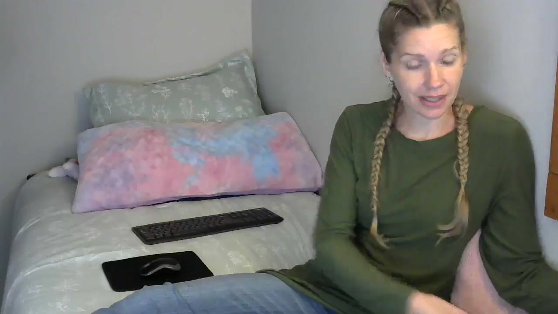 Gallery image thumbnail from SouthernNsexi's myfreecams stream on, 05/03/2024, 14:11 image 3 of 20
