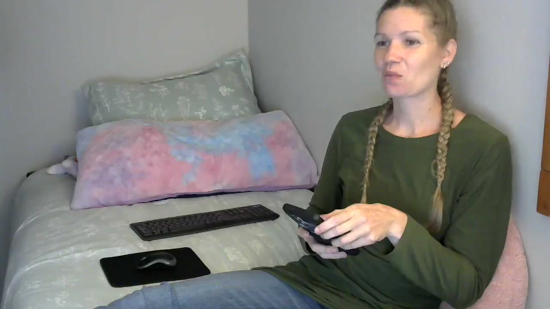 Gallery image thumbnail from SouthernNsexi's myfreecams stream on, 05/03/2024, 14:11 image 5 of 20