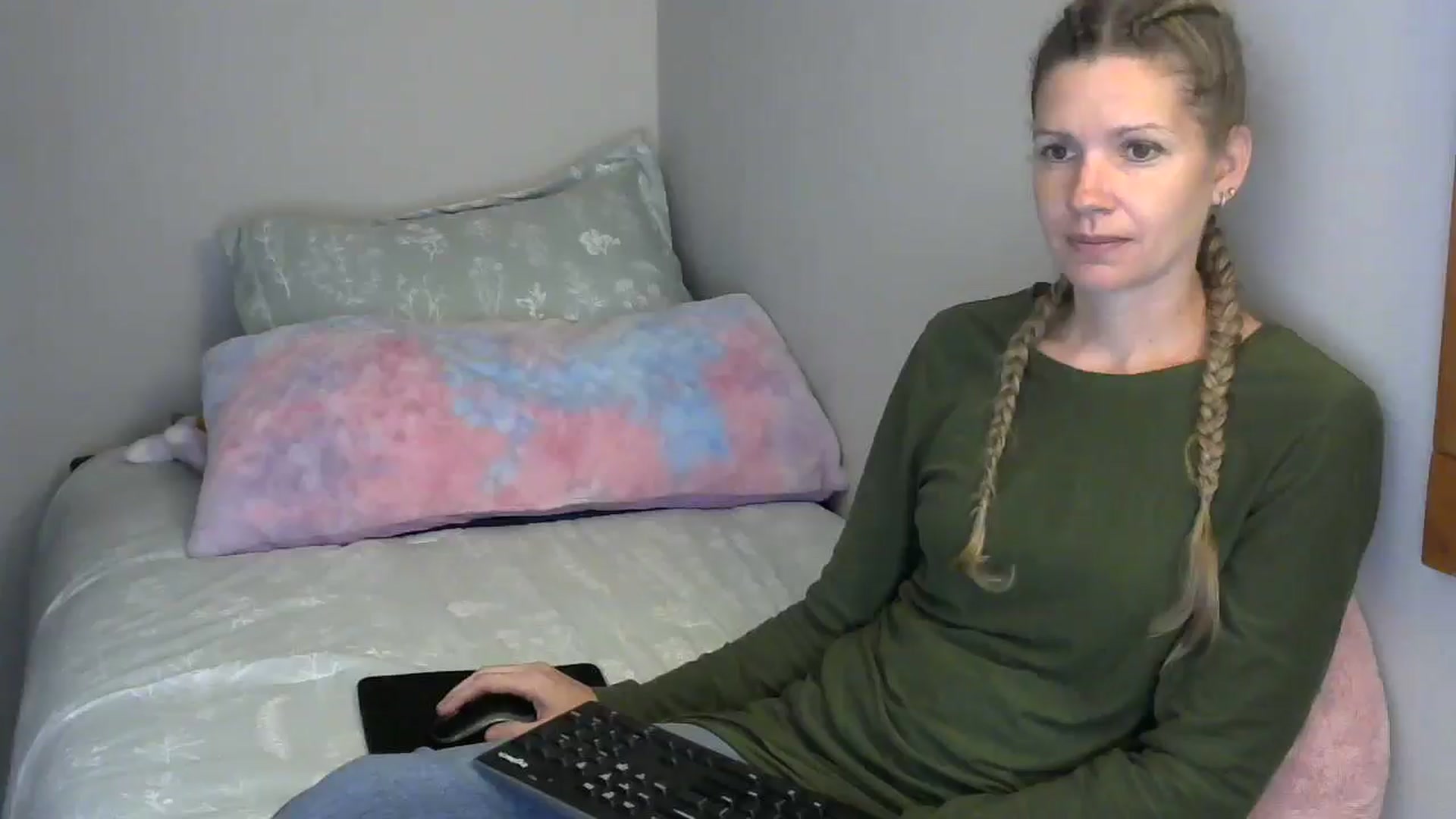Gallery image thumbnail from SouthernNsexi's myfreecams stream on, 05/03/2024, 14:11 image 19 of 20