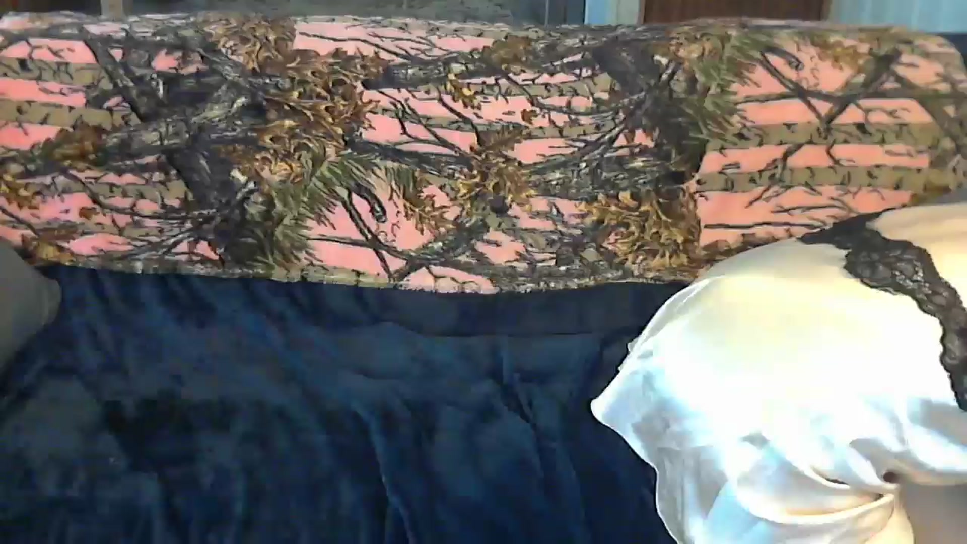 Gallery image thumbnail from SouthernNsexi's myfreecams stream on, 05/04/2024, 13:26 image 13 of 20
