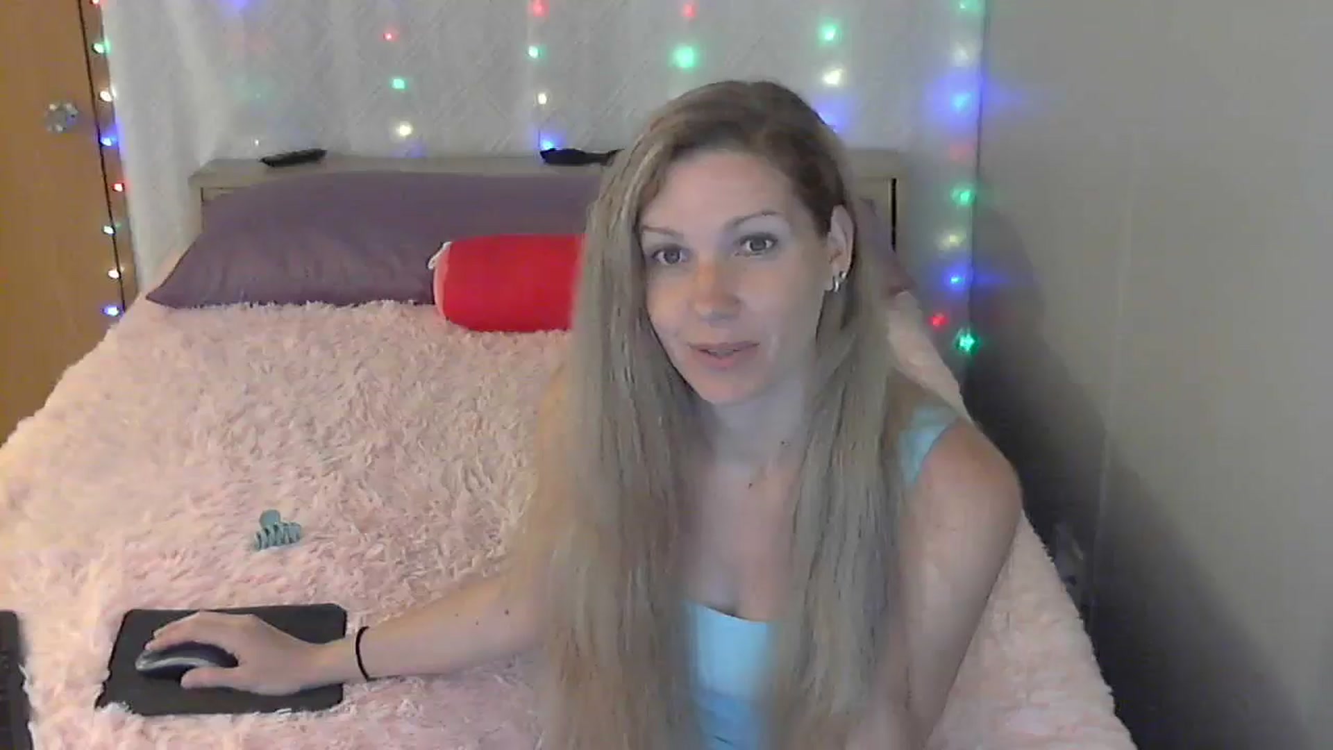 Gallery image thumbnail from SouthernNsexi's myfreecams stream on, 05/07/2024, 14:05 image 6 of 20