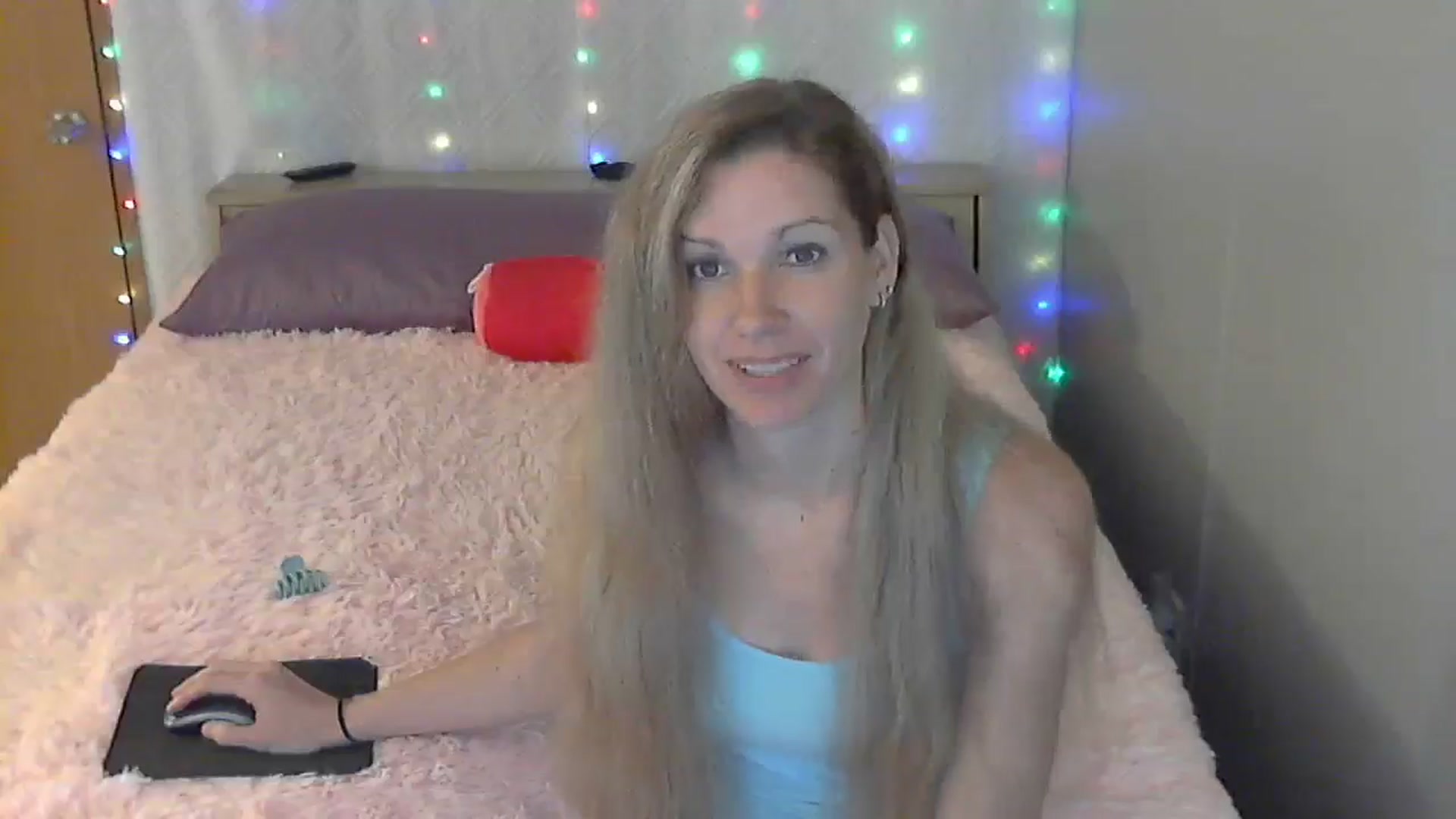 Gallery image thumbnail from SouthernNsexi's myfreecams stream on, 05/07/2024, 14:05 image 4 of 20