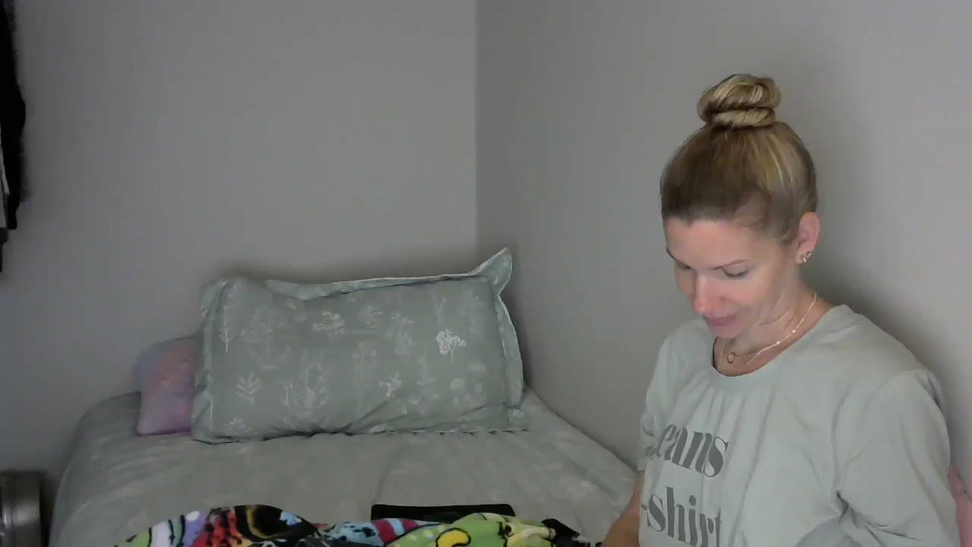 Gallery image thumbnail from SouthernNsexi's myfreecams stream on, 05/16/2024, 14:26 image 9 of 20