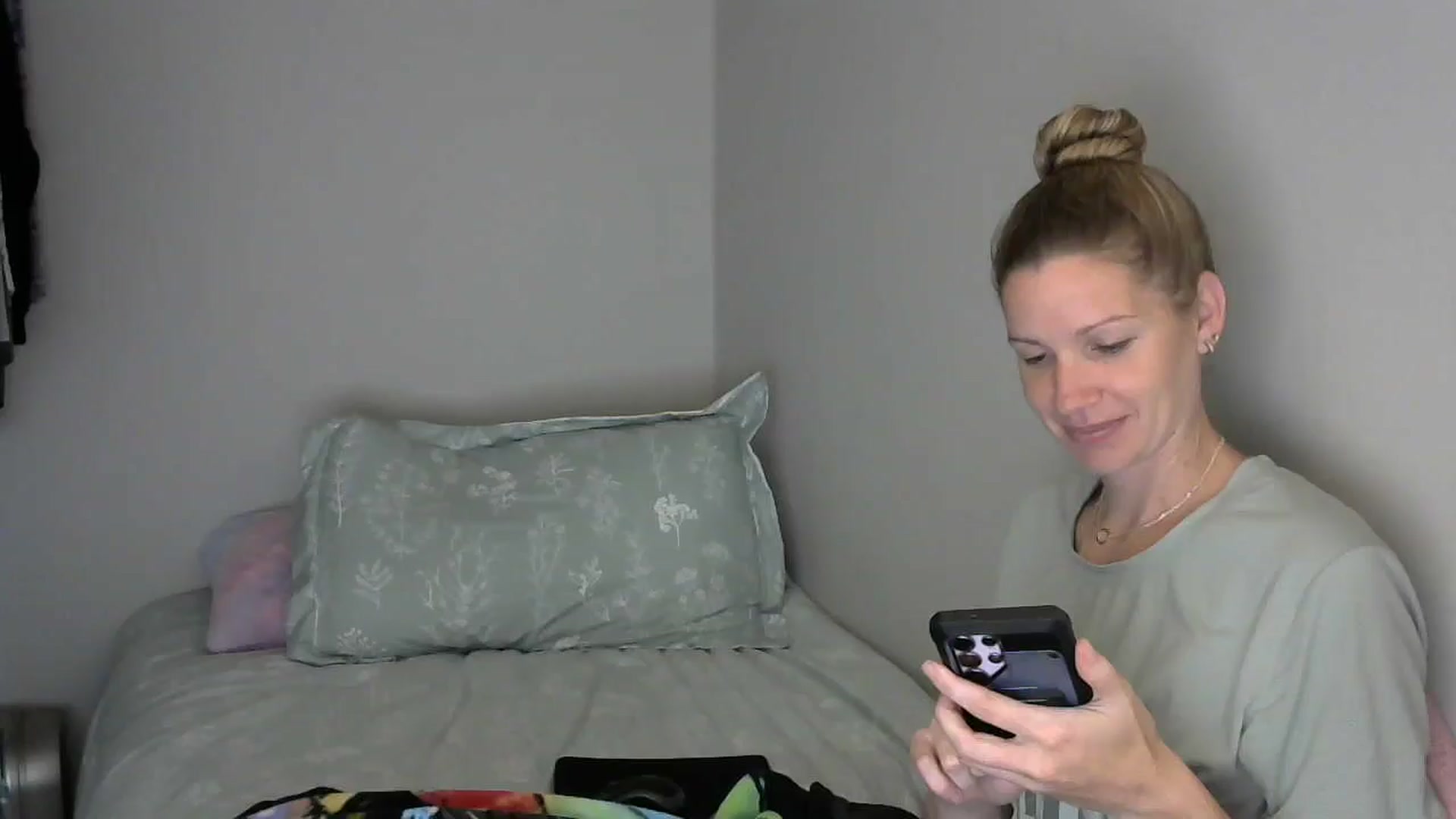 Gallery image thumbnail from SouthernNsexi's myfreecams stream on, 05/16/2024, 14:26 image 18 of 20