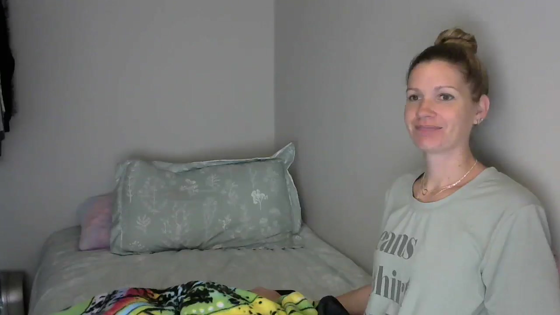 Gallery image thumbnail from SouthernNsexi's myfreecams stream on, 05/16/2024, 14:26 image 7 of 20