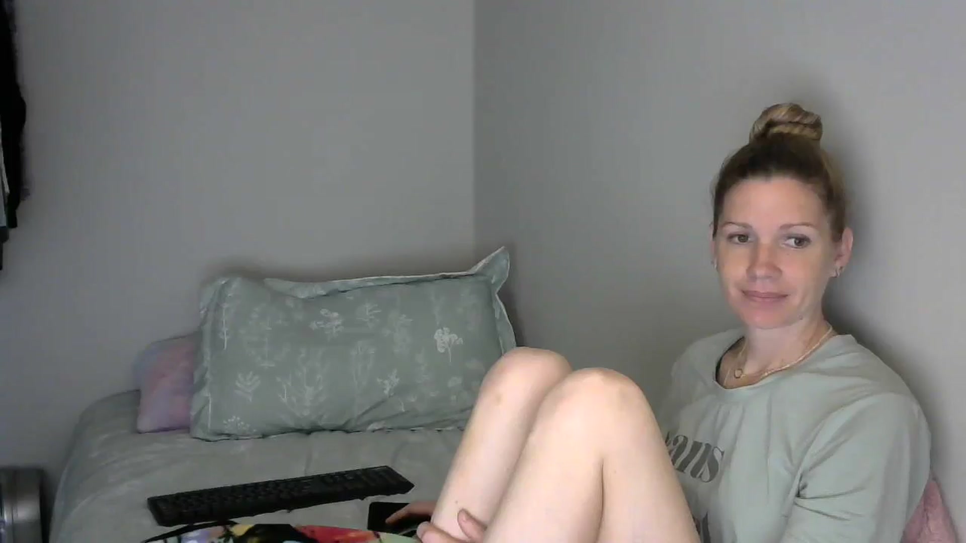 Gallery image thumbnail from SouthernNsexi's myfreecams stream on, 05/16/2024, 14:26 image 15 of 20