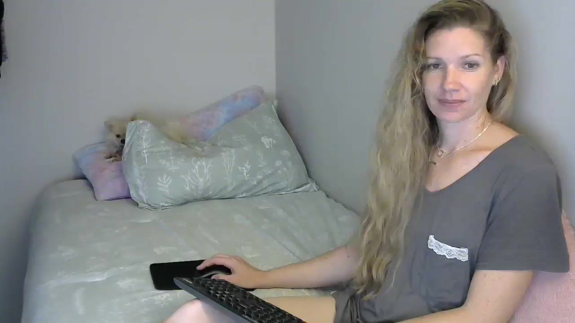 Gallery image thumbnail from SouthernNsexi's myfreecams stream on, 05/17/2024, 14:00 image 14 of 20