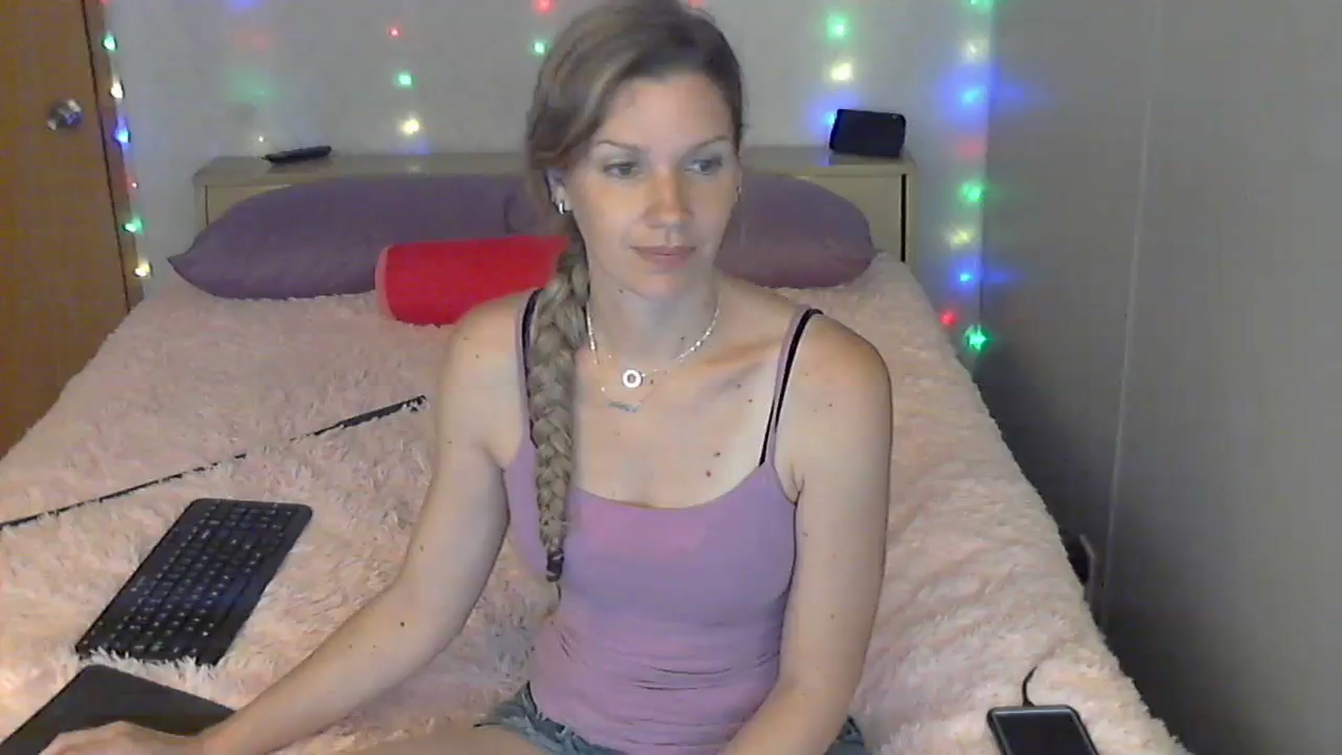 Gallery image thumbnail from SouthernNsexi's myfreecams stream on, 05/21/2024, 14:45 image 1 of 20
