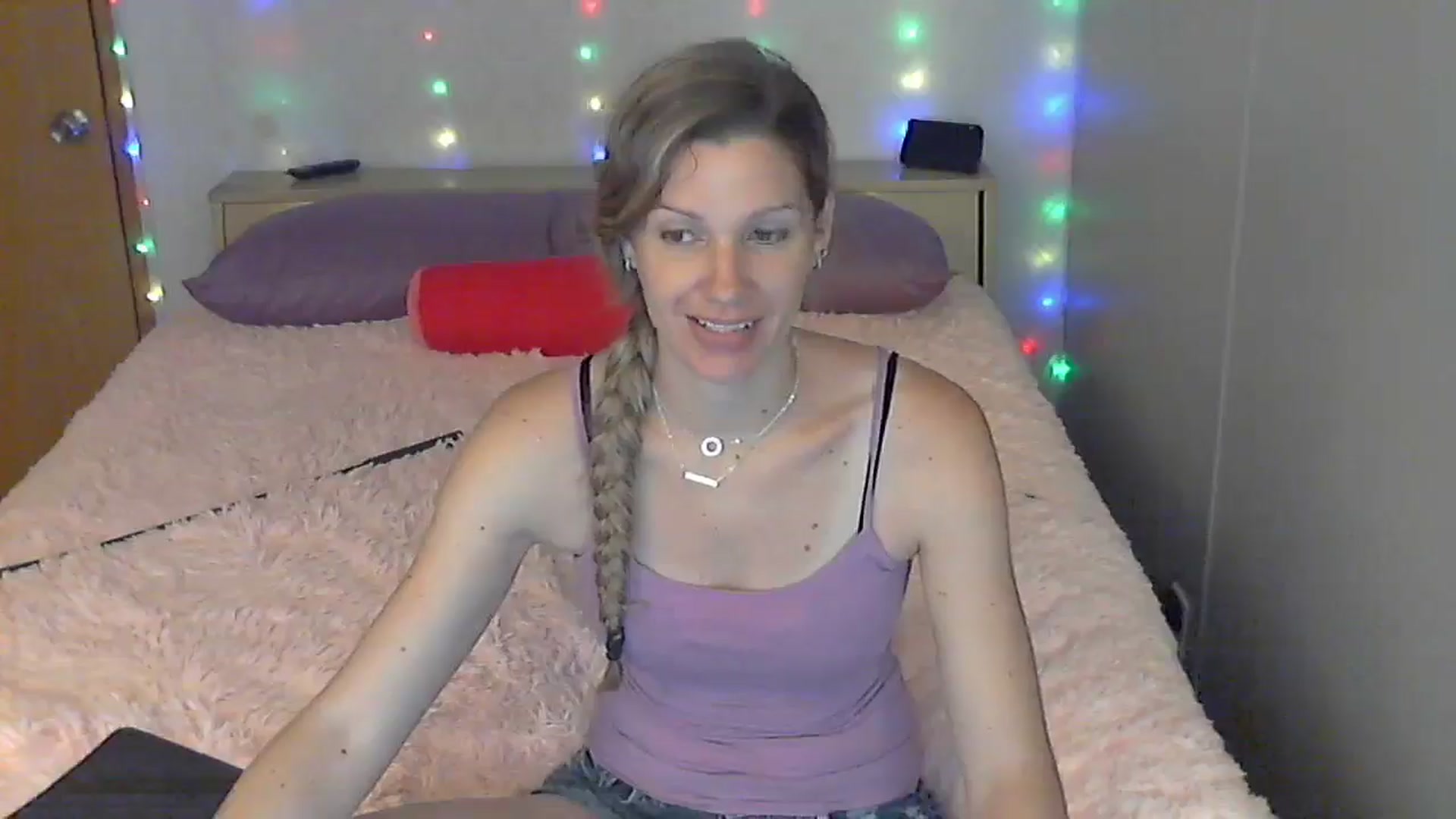 Gallery image thumbnail from SouthernNsexi's myfreecams stream on, 05/21/2024, 14:45 image 5 of 20