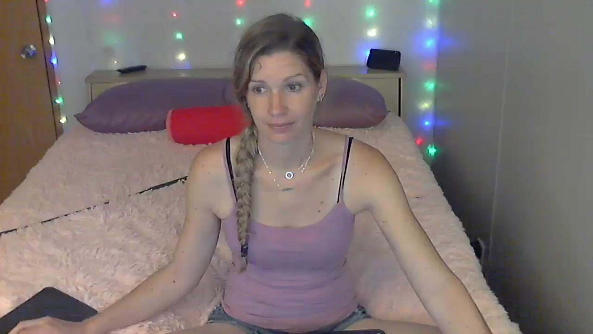 Gallery image thumbnail from SouthernNsexi's myfreecams stream on, 05/21/2024, 14:45 image 9 of 20