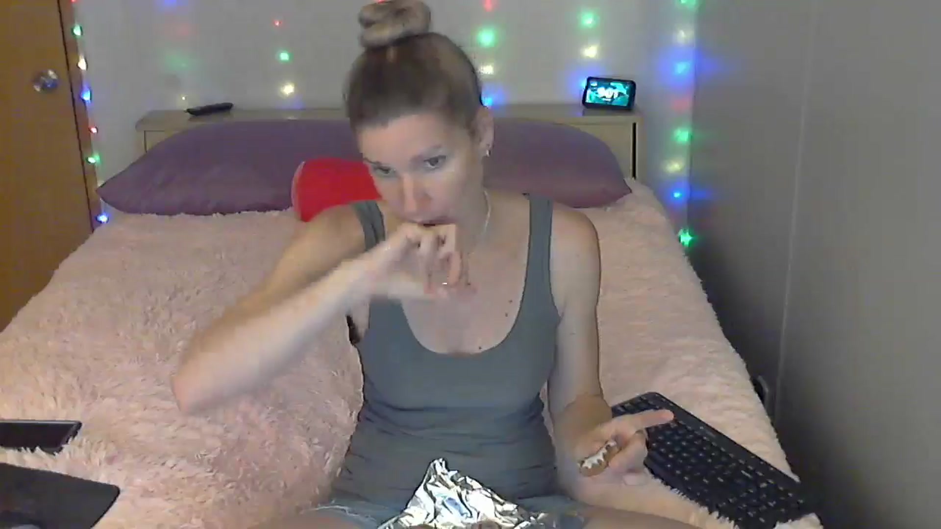 Gallery image thumbnail from SouthernNsexi's myfreecams stream on, 05/25/2024, 14:42 image 10 of 20