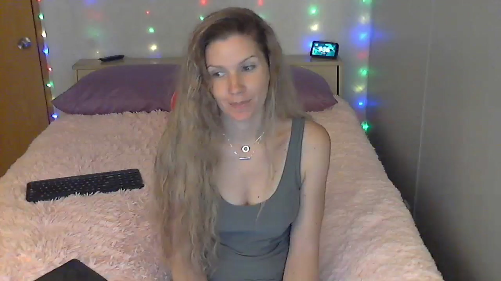 Gallery image thumbnail from SouthernNsexi's myfreecams stream on, 05/25/2024, 14:42 image 20 of 20