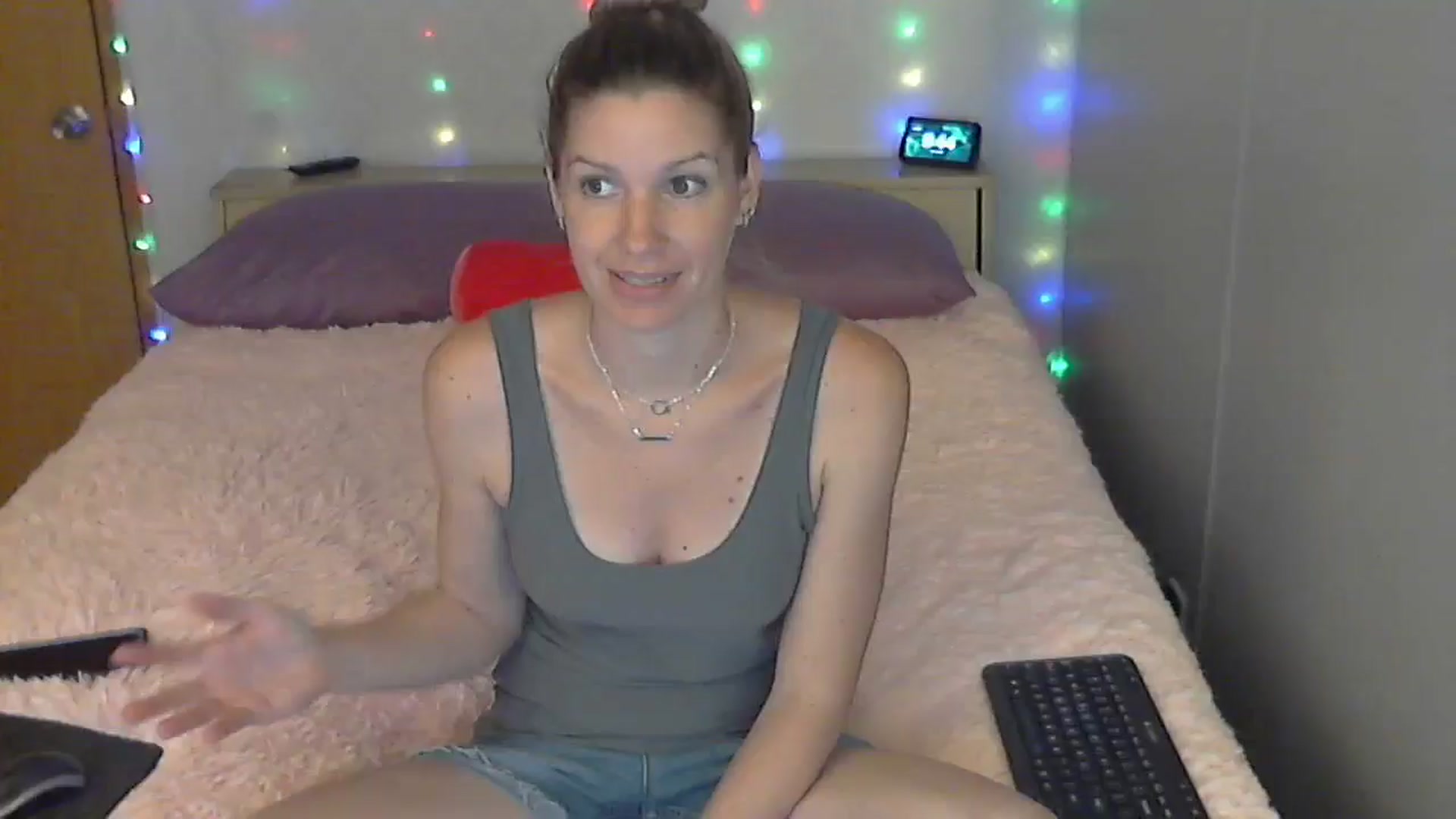 Gallery image thumbnail from SouthernNsexi's myfreecams stream on, 05/25/2024, 14:42 image 5 of 20