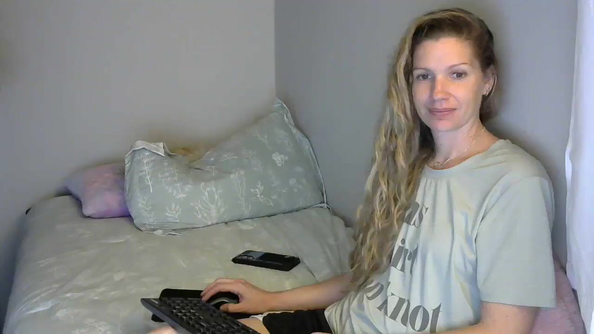 Gallery image thumbnail from SouthernNsexi's myfreecams stream on, 05/26/2024, 14:00 image 15 of 20
