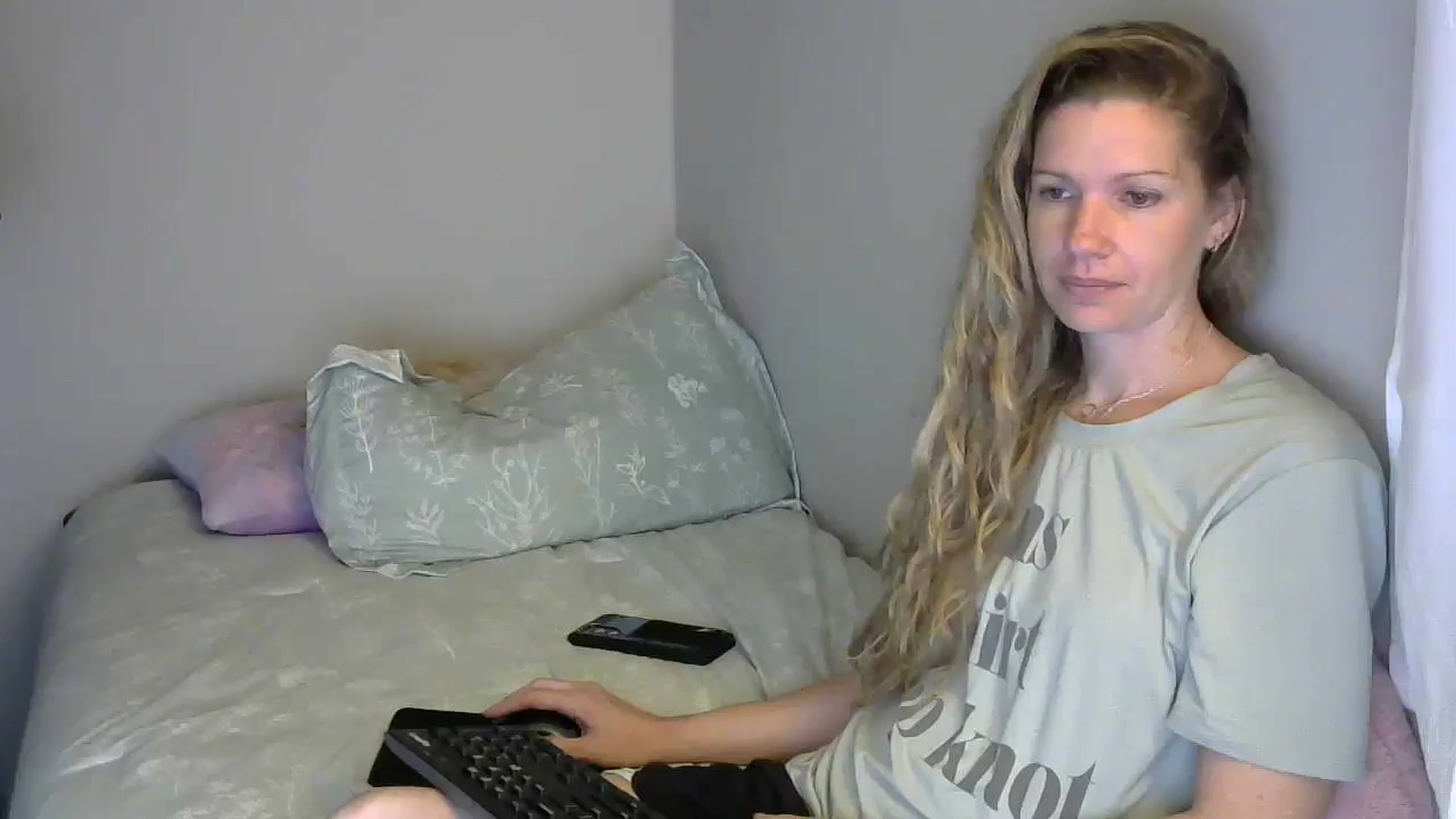 Gallery image thumbnail from SouthernNsexi's myfreecams stream on, 05/26/2024, 14:00 image 17 of 20