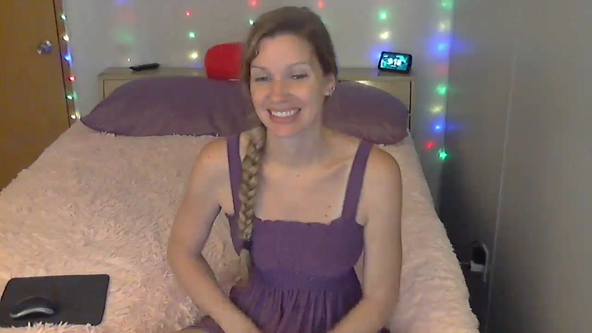 Gallery image thumbnail from SouthernNsexi's myfreecams stream on, 06/08/2024, 16:25 image 3 of 20