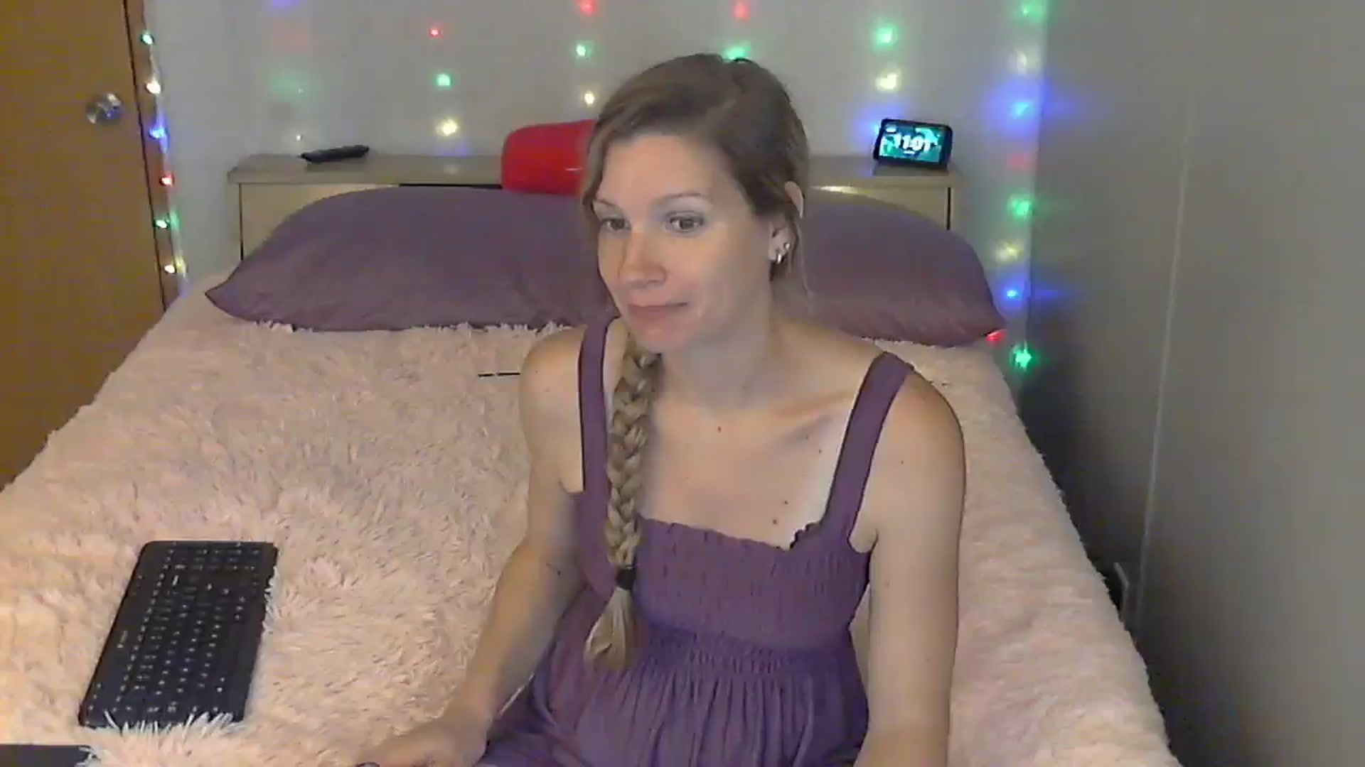 Gallery image thumbnail from SouthernNsexi's myfreecams stream on, 06/08/2024, 16:25 image 18 of 20