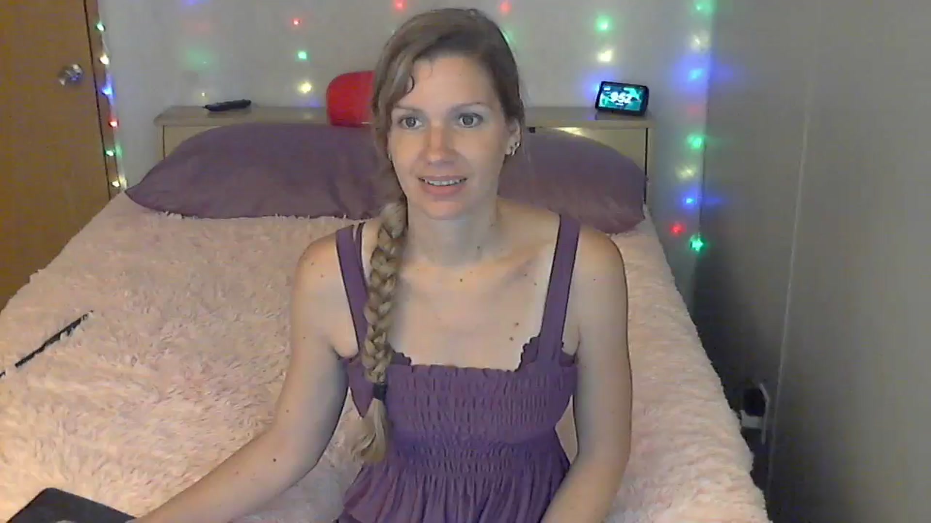 Gallery image thumbnail from SouthernNsexi's myfreecams stream on, 06/08/2024, 16:25 image 8 of 20