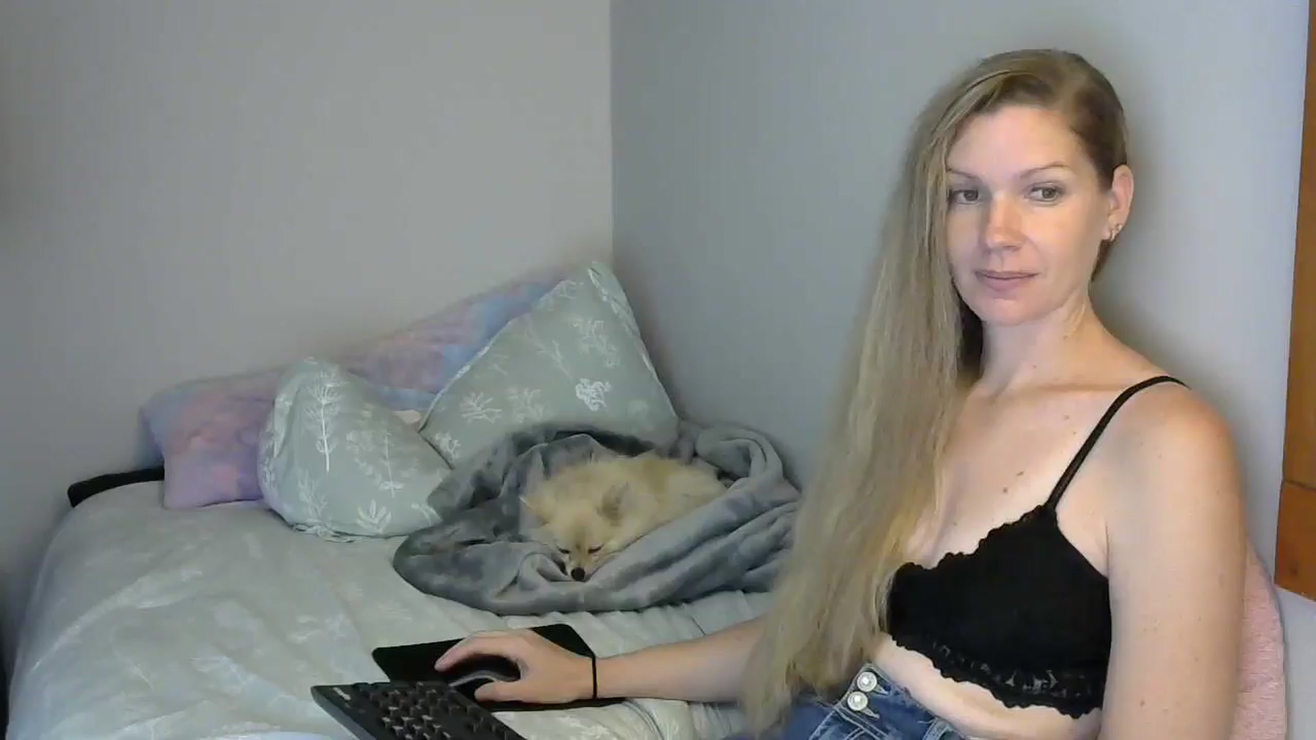 Gallery image thumbnail from SouthernNsexi's myfreecams stream on, 06/12/2024, 14:27 image 7 of 20